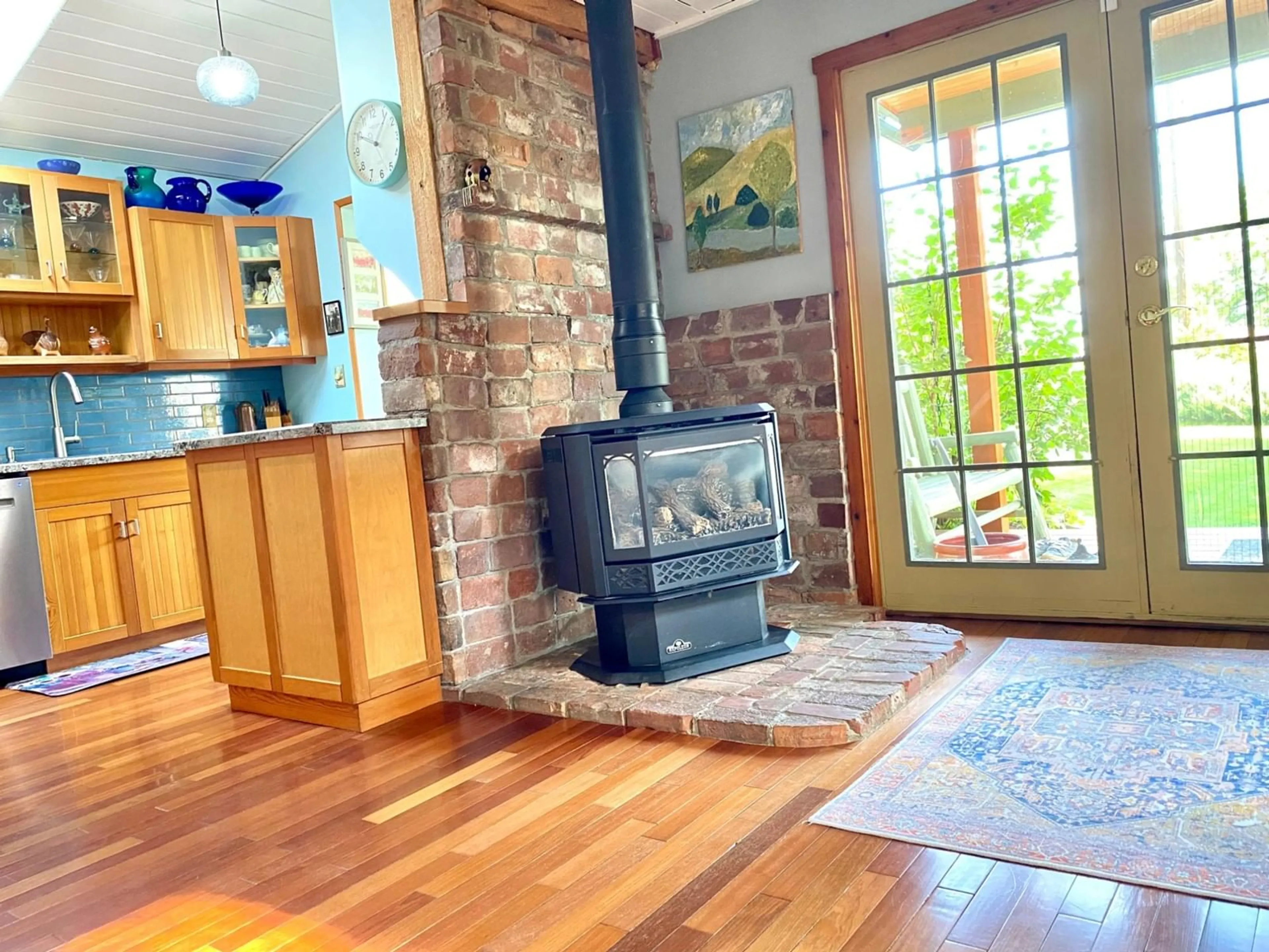 Living room, wood floors for 3705 KOOCHIN Road, Grand Forks British Columbia V0H1H2