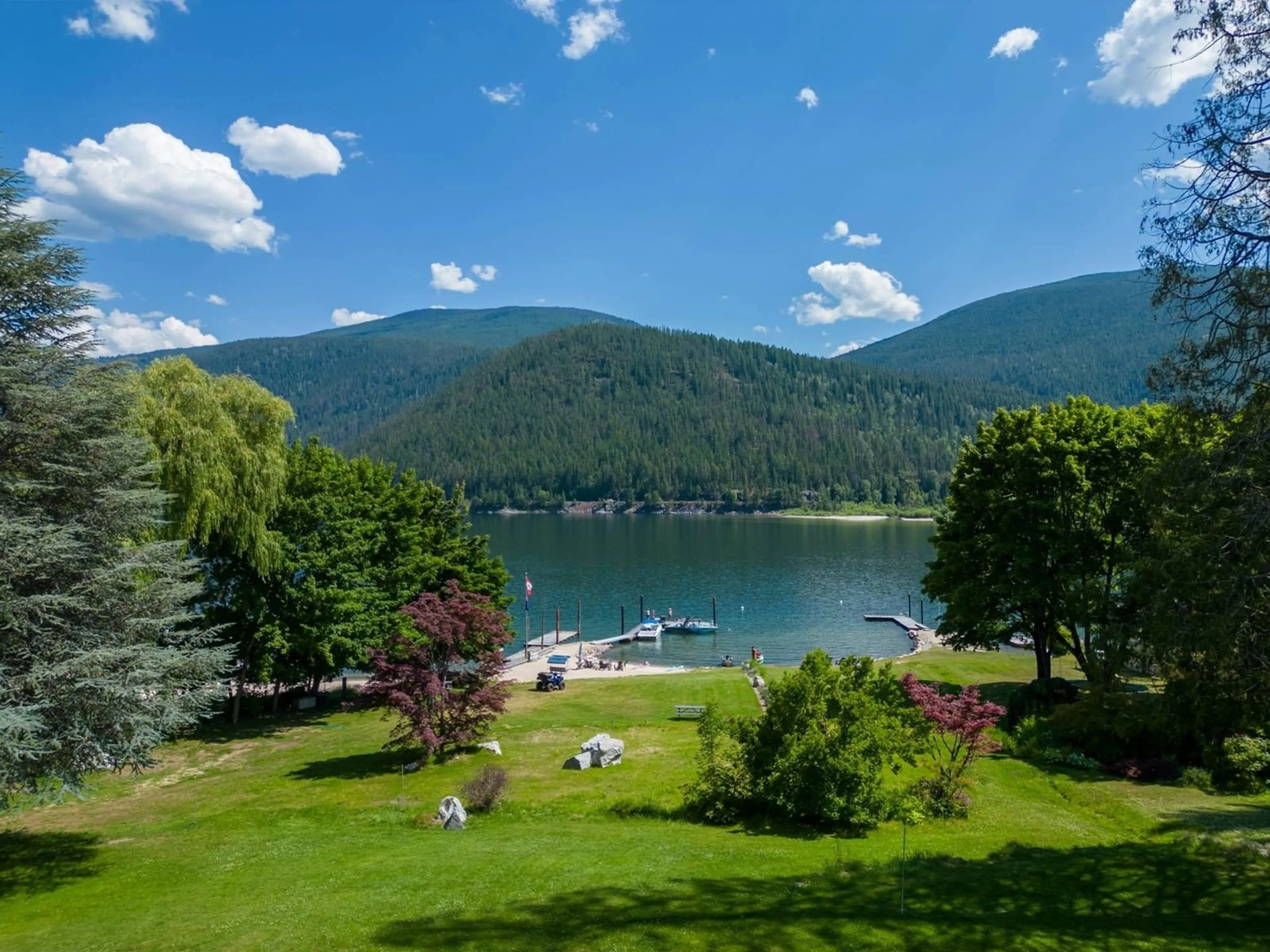 Patio, lake for 4161 HEROUX Road, Nelson British Columbia V1L6N5