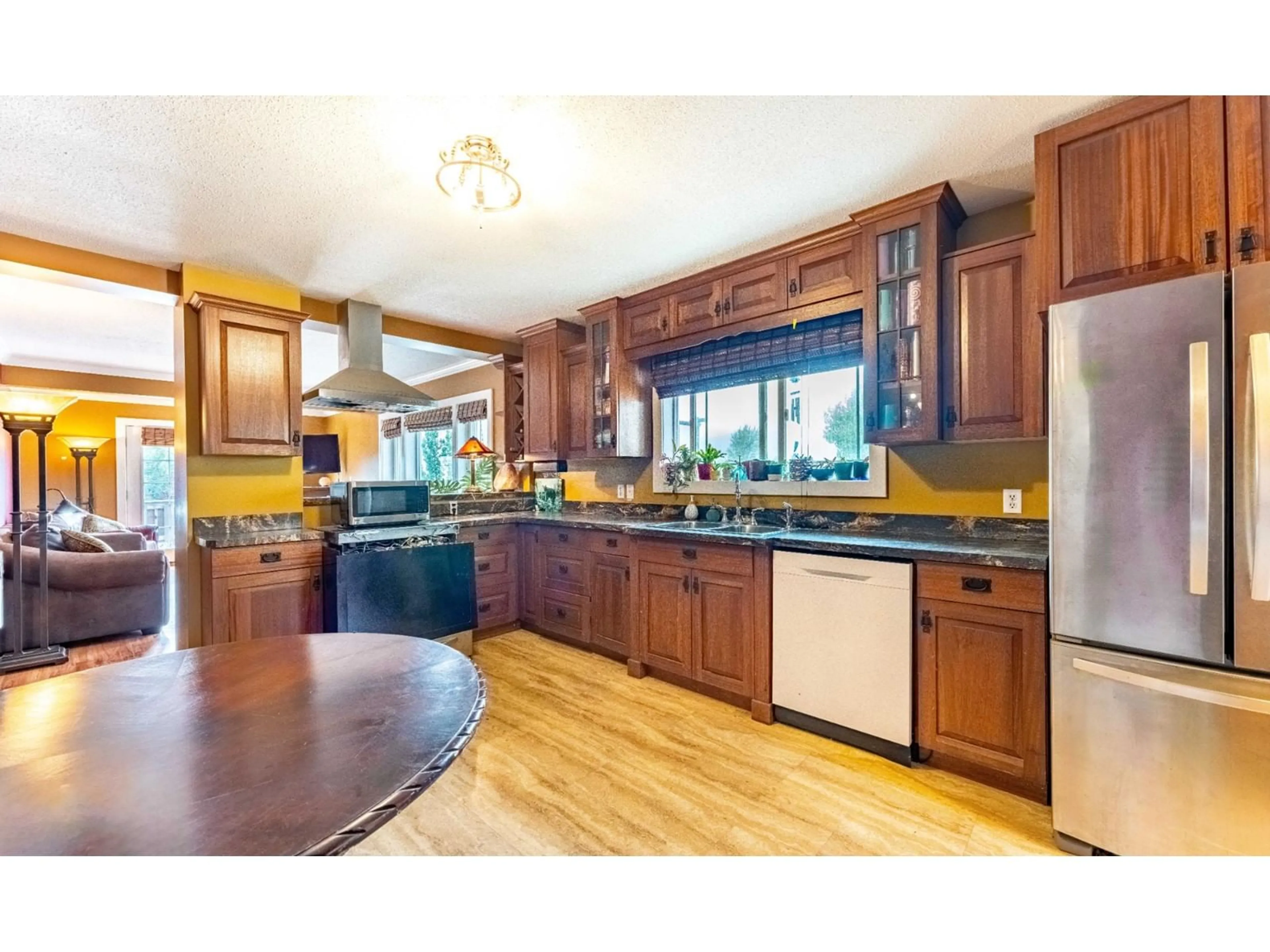 Kitchen, wood floors for 2816 3 Highway, Erickson British Columbia V0B1G1