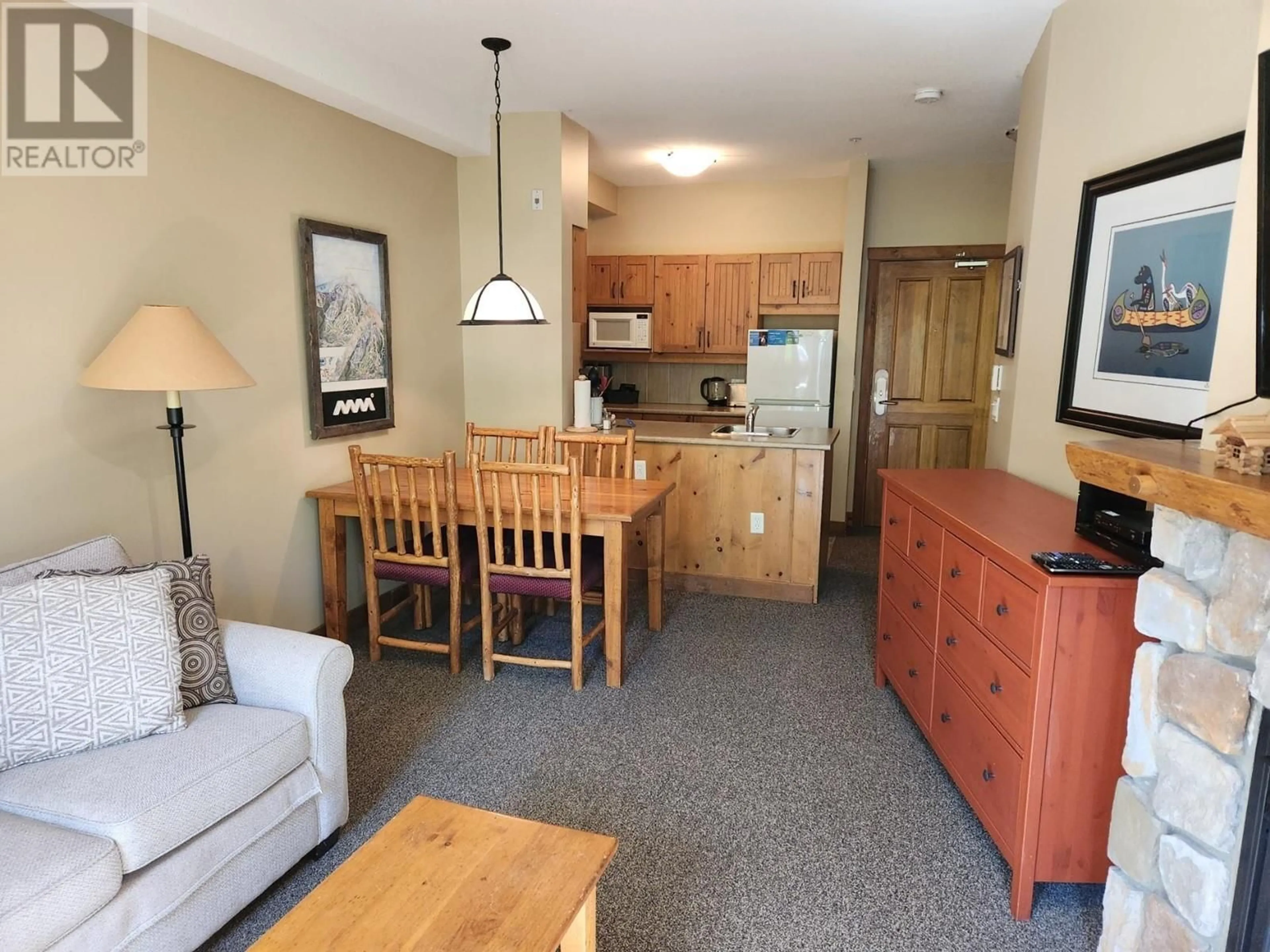 Unknown for 211 - 2090 SUMMIT DRIVE, Panorama British Columbia V0A1T0