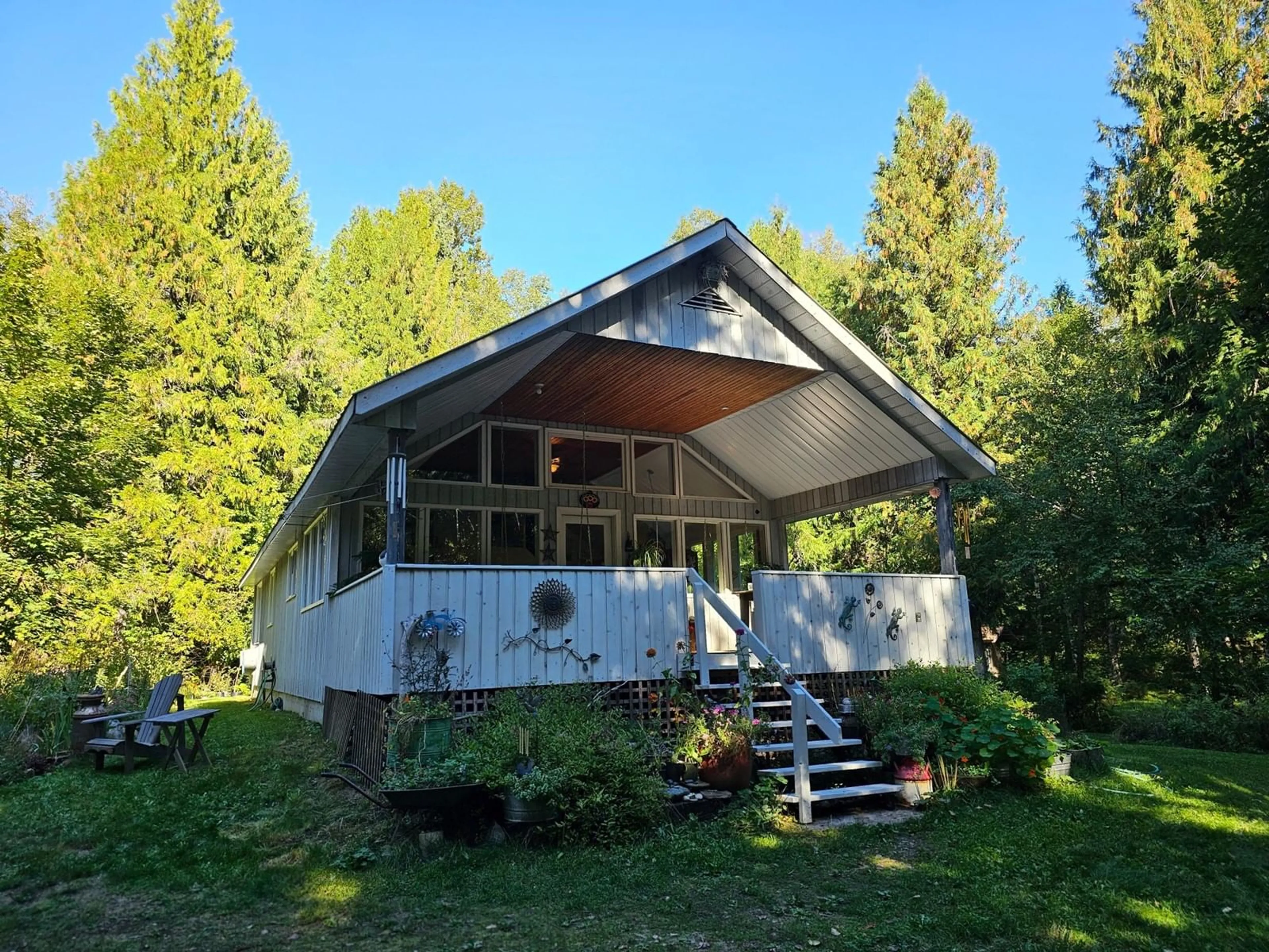 Frontside or backside of a home, cottage for 5598 MINART Road, Winlaw British Columbia V0G2J0