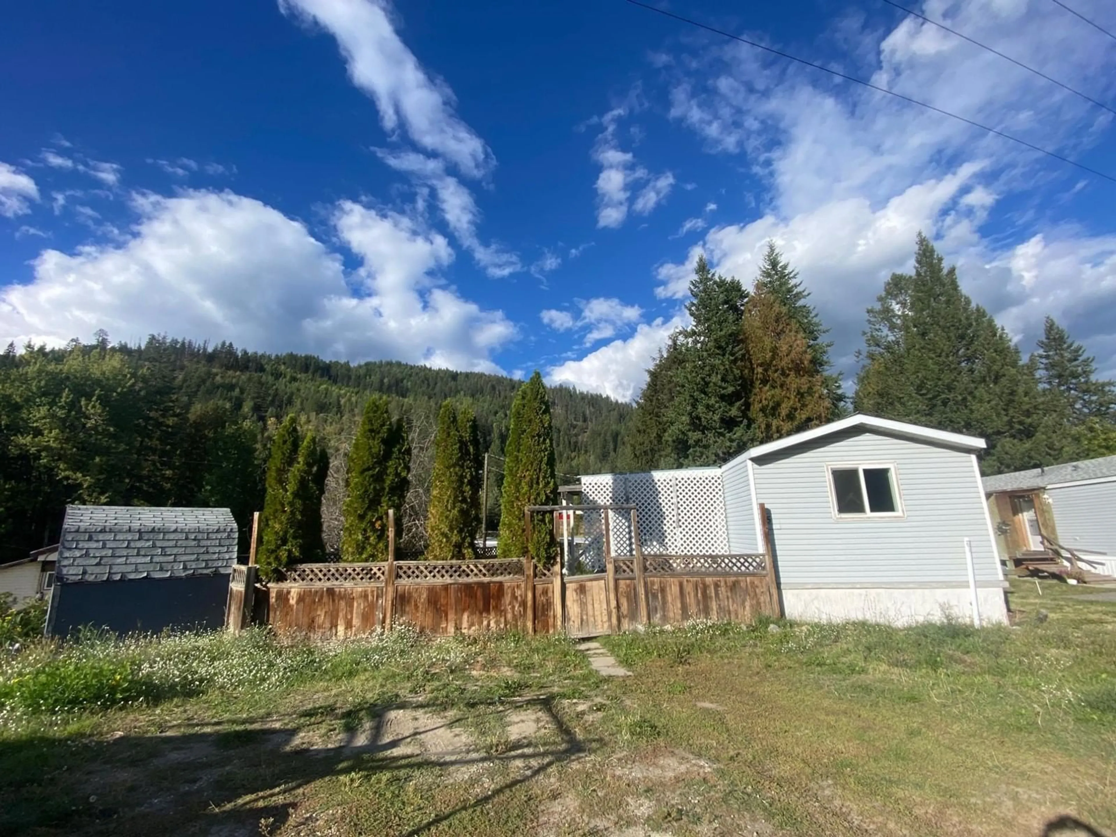 Shed for 891 MONTE VISTA Drive Unit# 5, Rossland British Columbia V0G1Y0