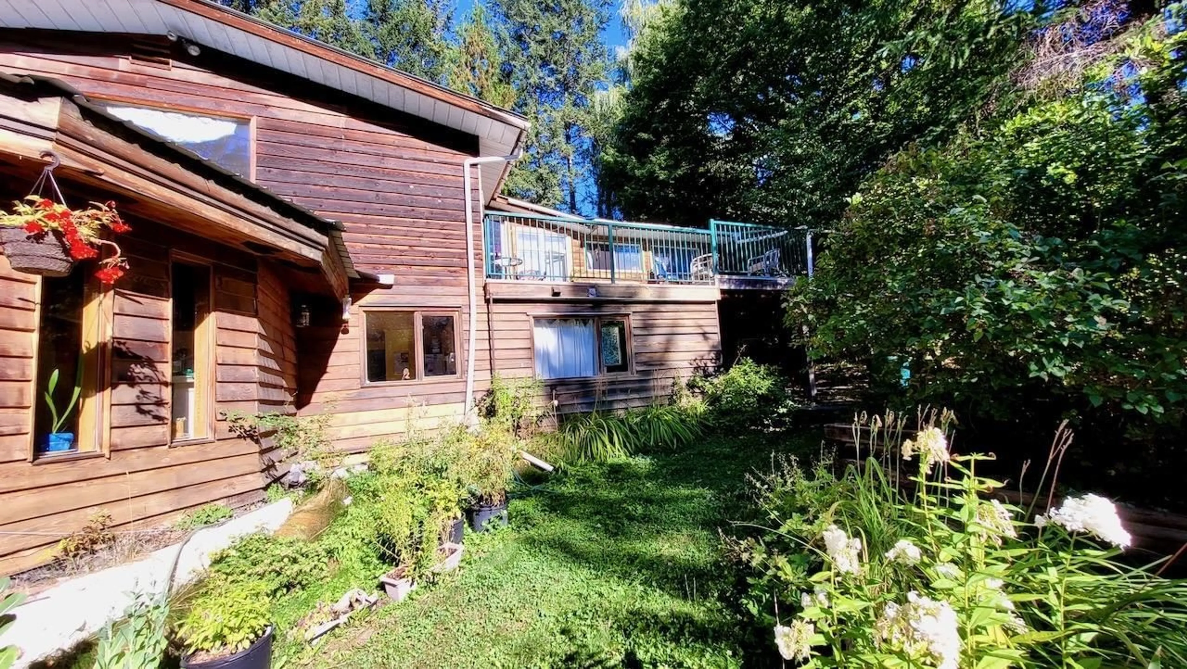 A pic from exterior of the house or condo, cottage for 2010 CREEK Street, Nelson British Columbia V1L1M7