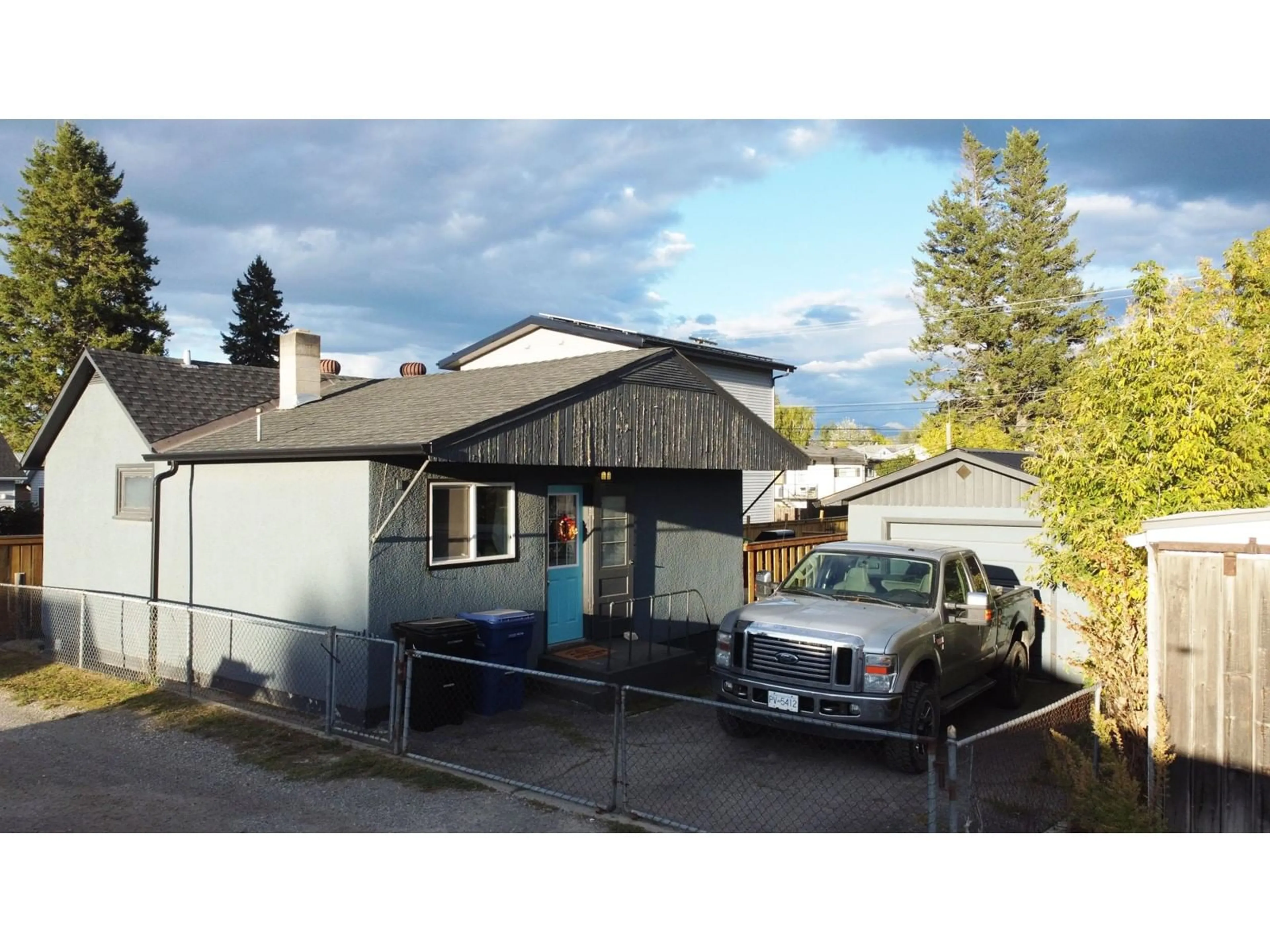 Frontside or backside of a home, the street view for 329 5TH  S Avenue, Cranbrook British Columbia V1C2G7