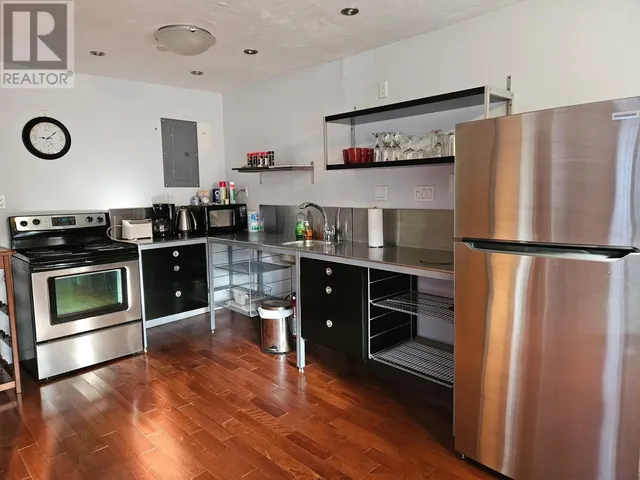 88 1ST  NW AVENUE, Nakusp 2