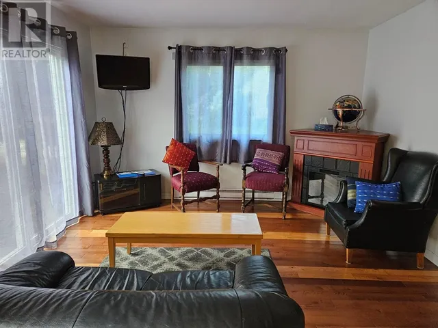 88 1ST  NW AVENUE, Nakusp 3