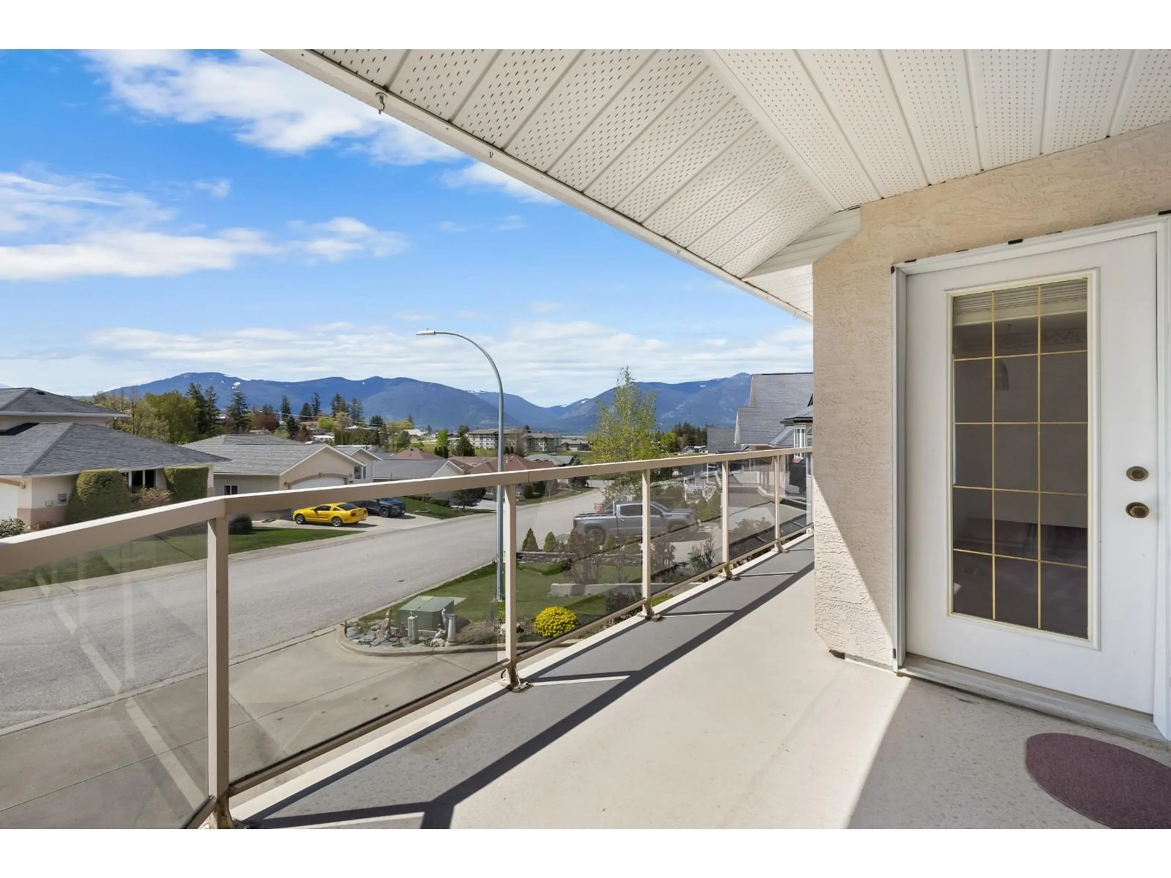 Balcony in the apartment, the view of mountain for 1116 WESTRIDGE Street, Creston British Columbia V0B1G6