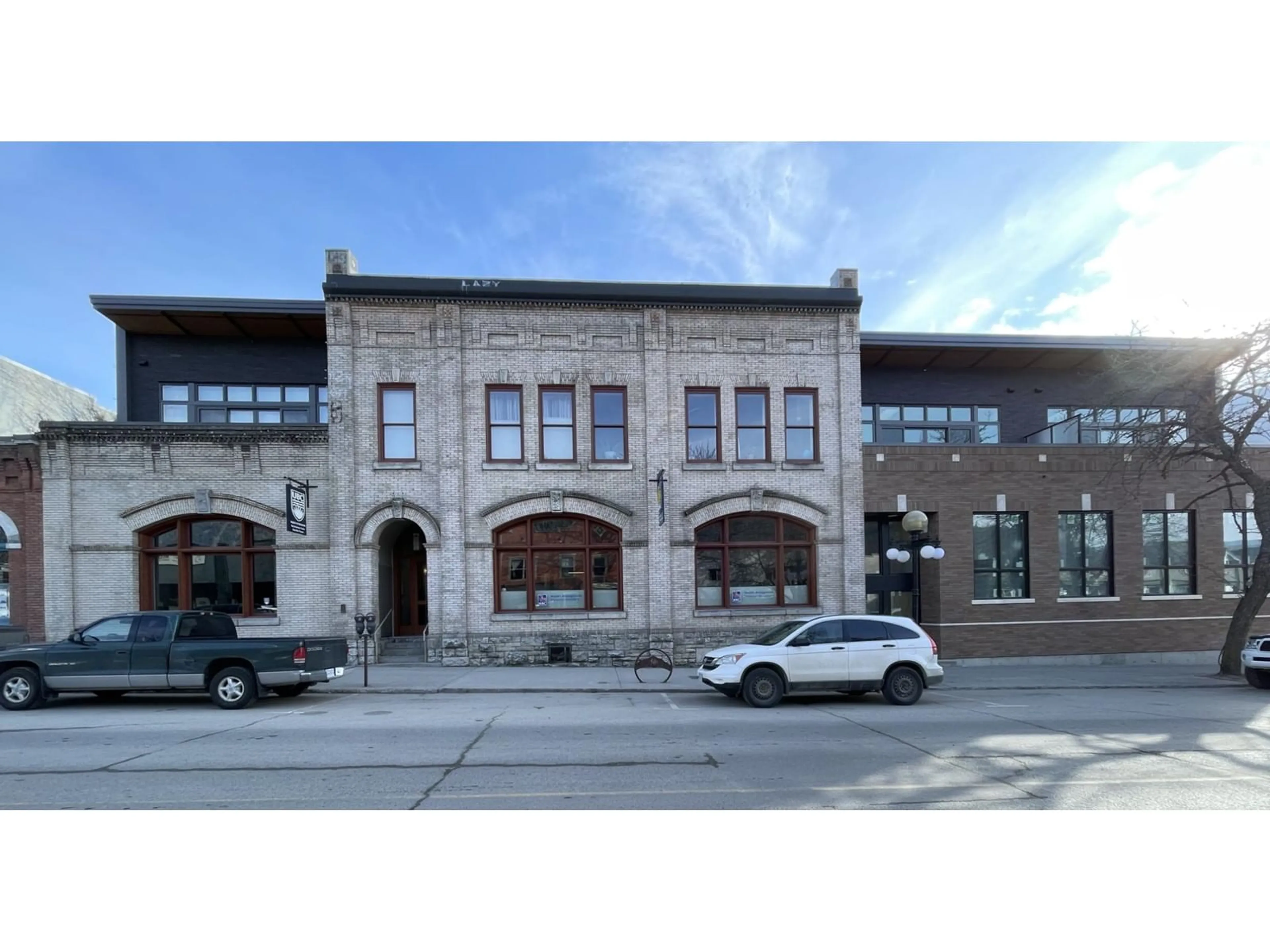 A pic from exterior of the house or condo, the front or back of building for 266 BAKER Street Unit# 17, Nelson British Columbia V1L4H3