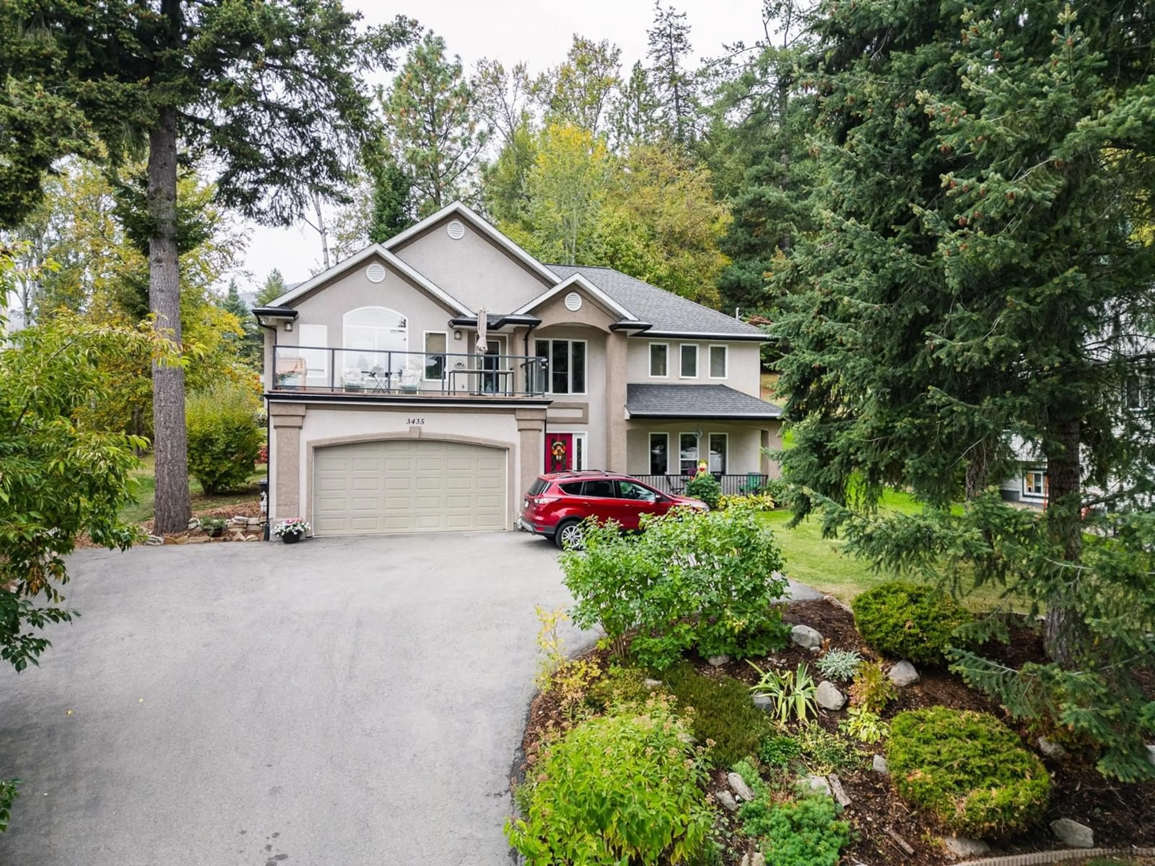 Frontside or backside of a home, cottage for 3435 BODARD Drive, Nelson British Columbia V1L6T3