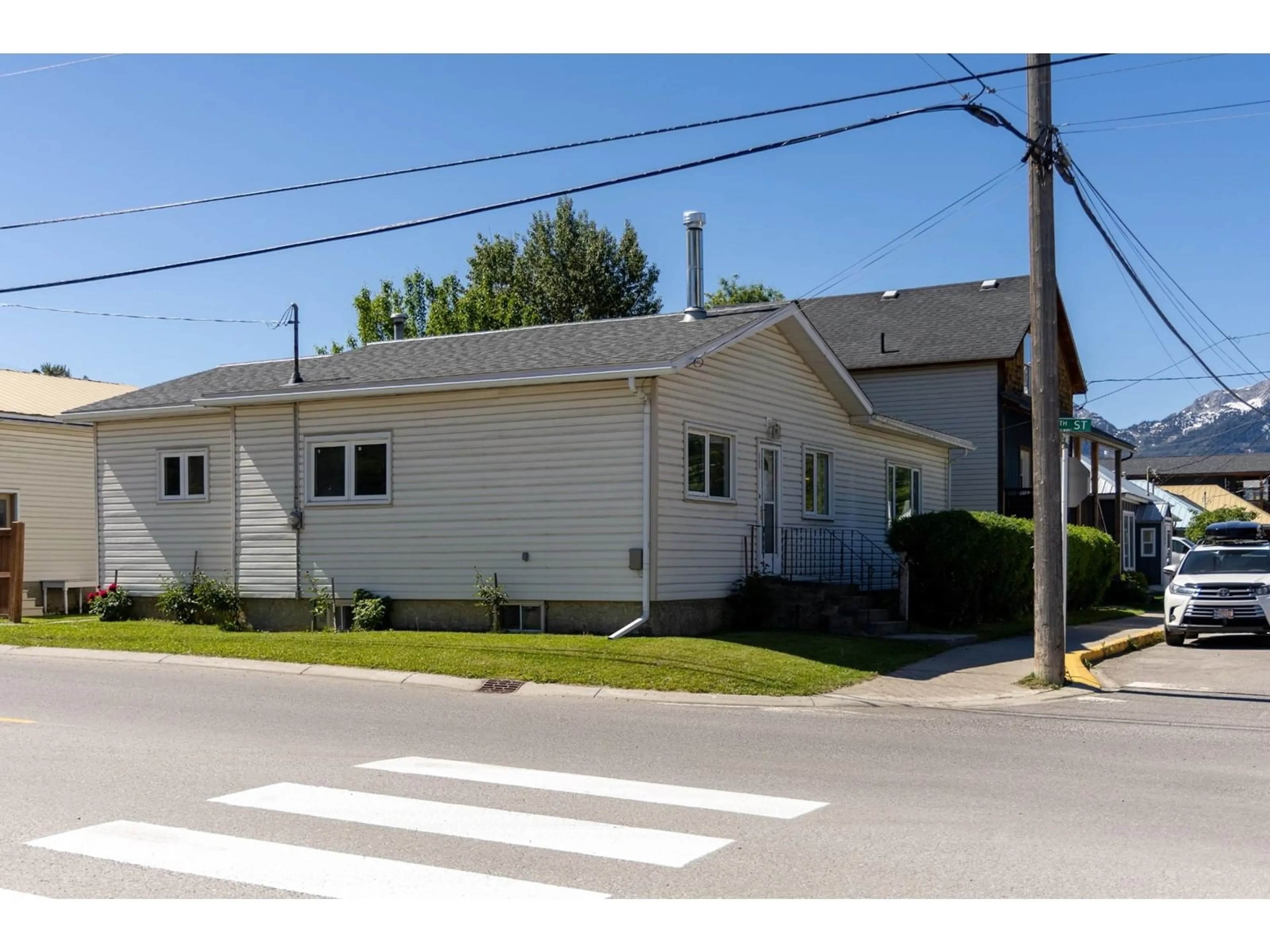 A pic from exterior of the house or condo, the street view for 1292 2ND Avenue, Fernie British Columbia V0B1M0