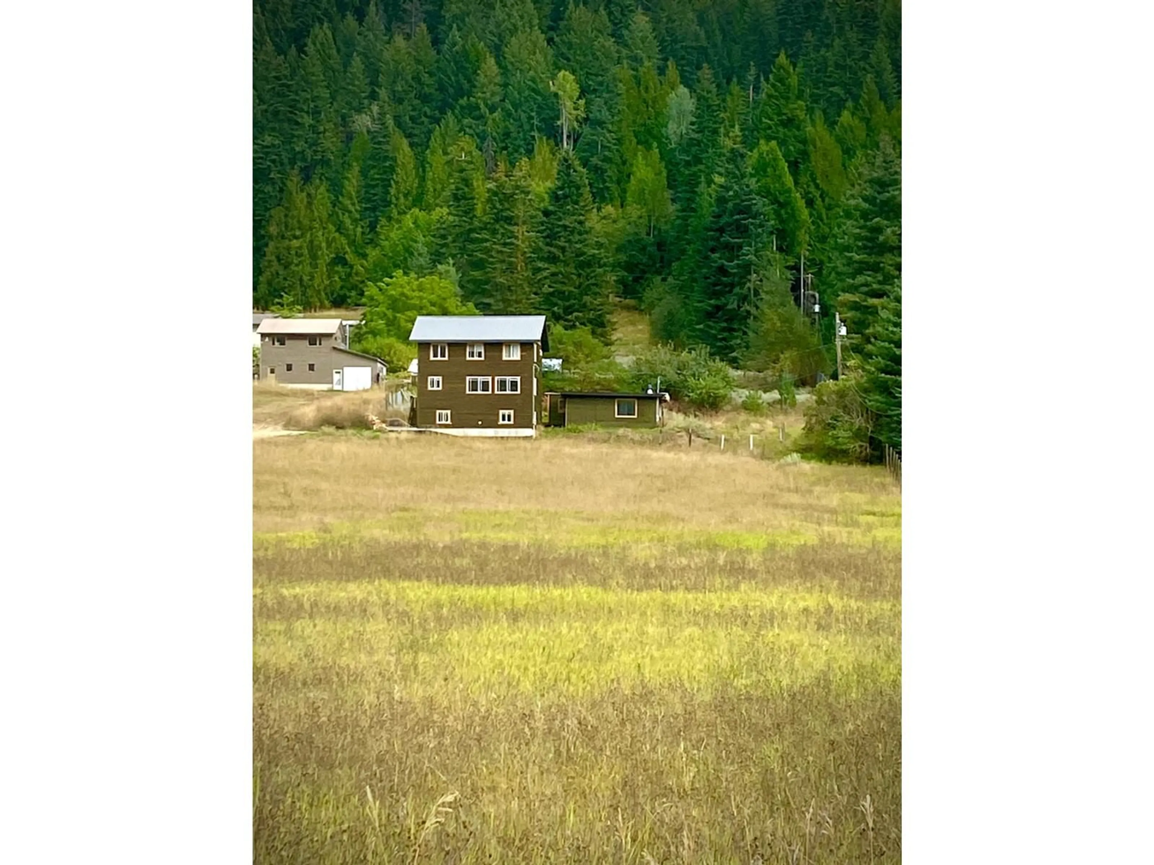 Shed for 2284 UPPER GLADE Road, Glade British Columbia V1N4R5