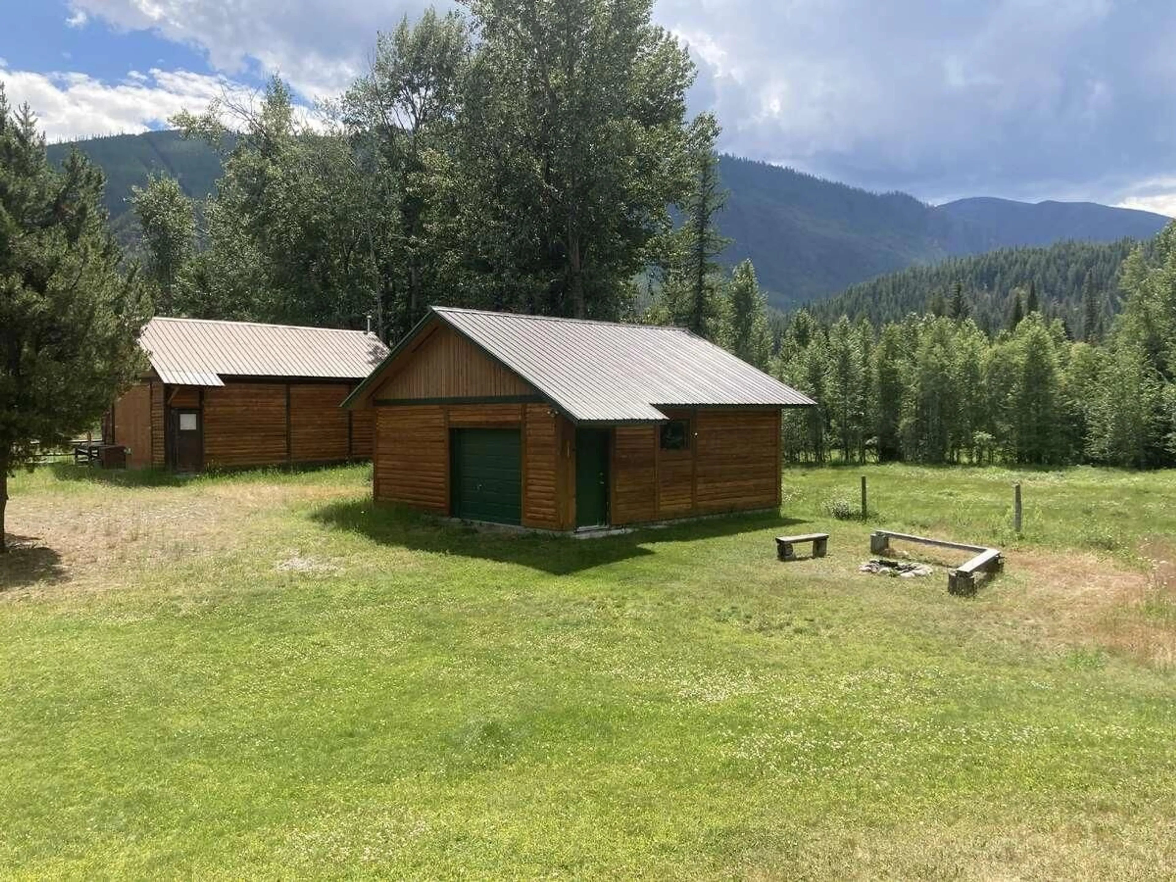 Shed for 1896 ST. MARY LAKE Road, Kimberley British Columbia V1A3K4