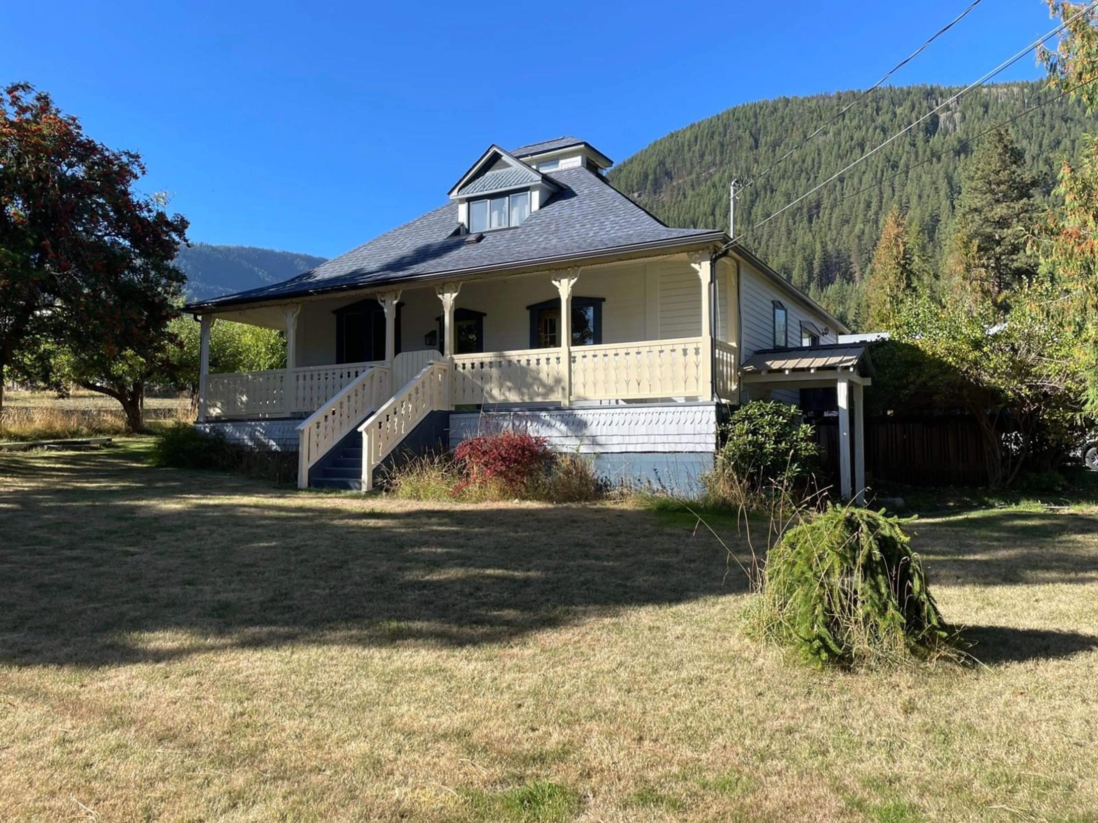 Frontside or backside of a home, cottage for 3164 HEDDLE Road, Nelson British Columbia V1L6M2