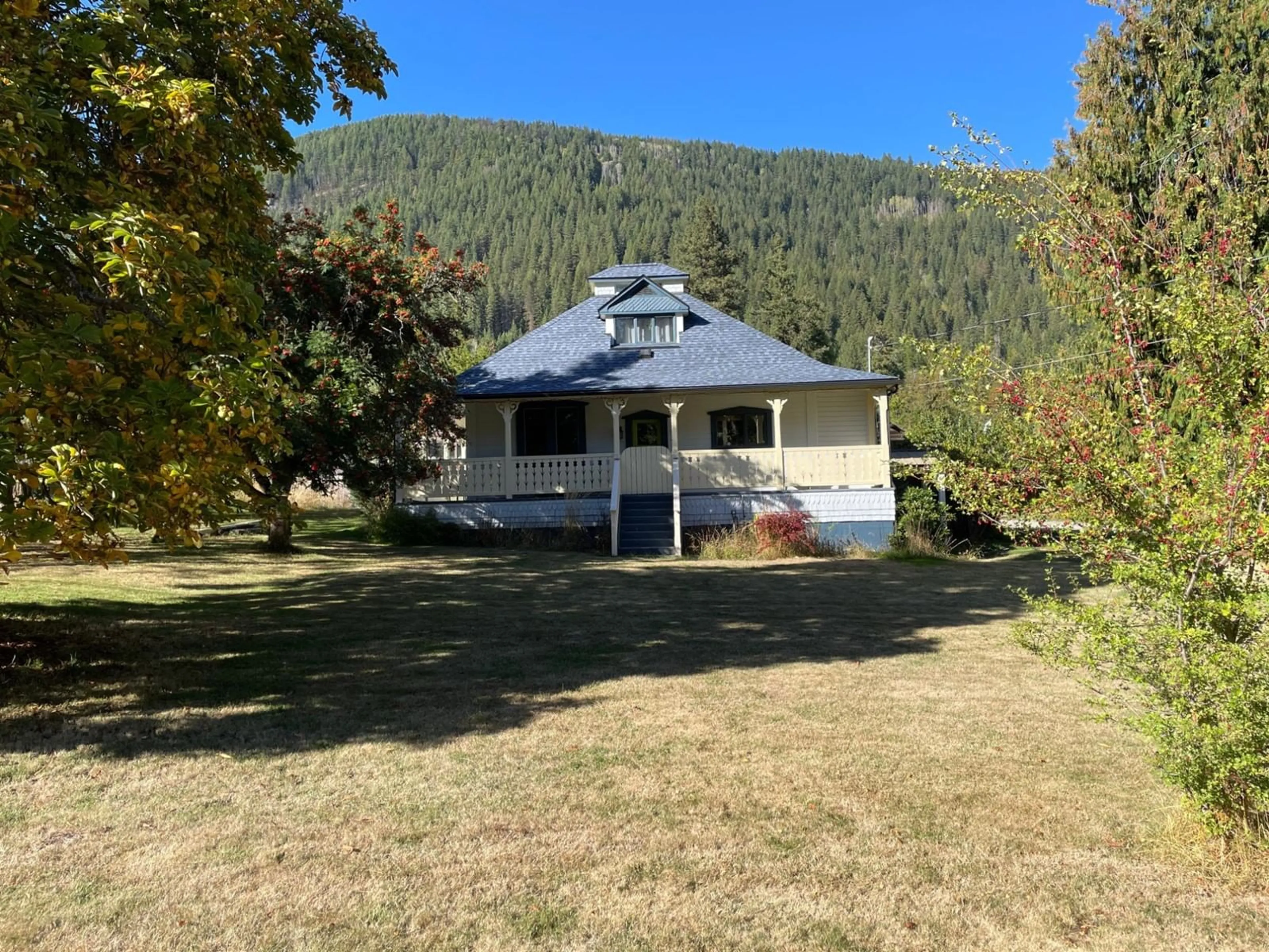 Frontside or backside of a home, cottage for 3164 HEDDLE Road, Nelson British Columbia V1L6M2