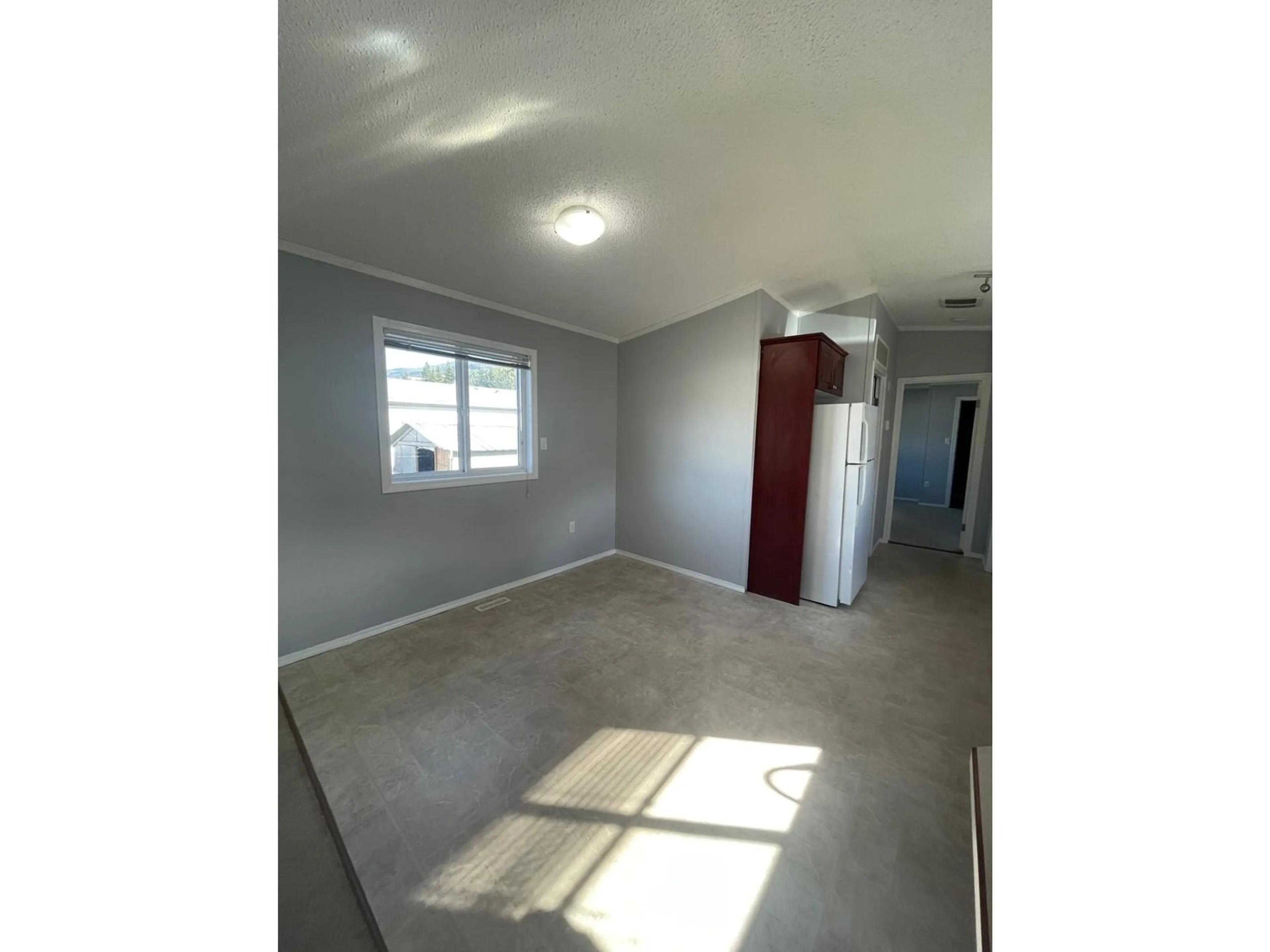 A pic of a room, unknown floor for 100 INDUSTRIAL  1 Road Unit# 19, Sparwood British Columbia V0B2G1