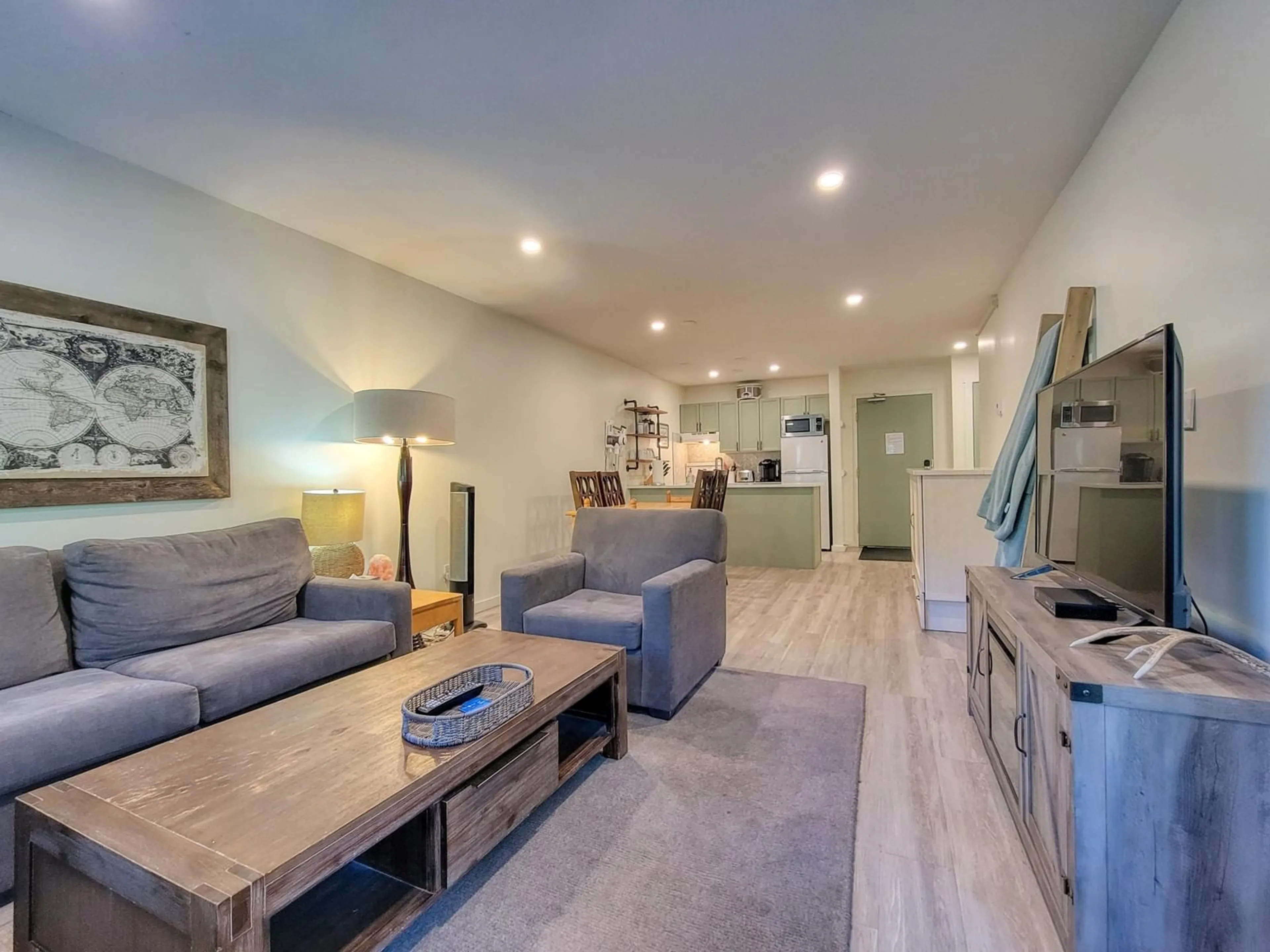 Living room, wood floors for 2035 PANORAMA Drive Unit# 201, Panorama British Columbia V0A1T0