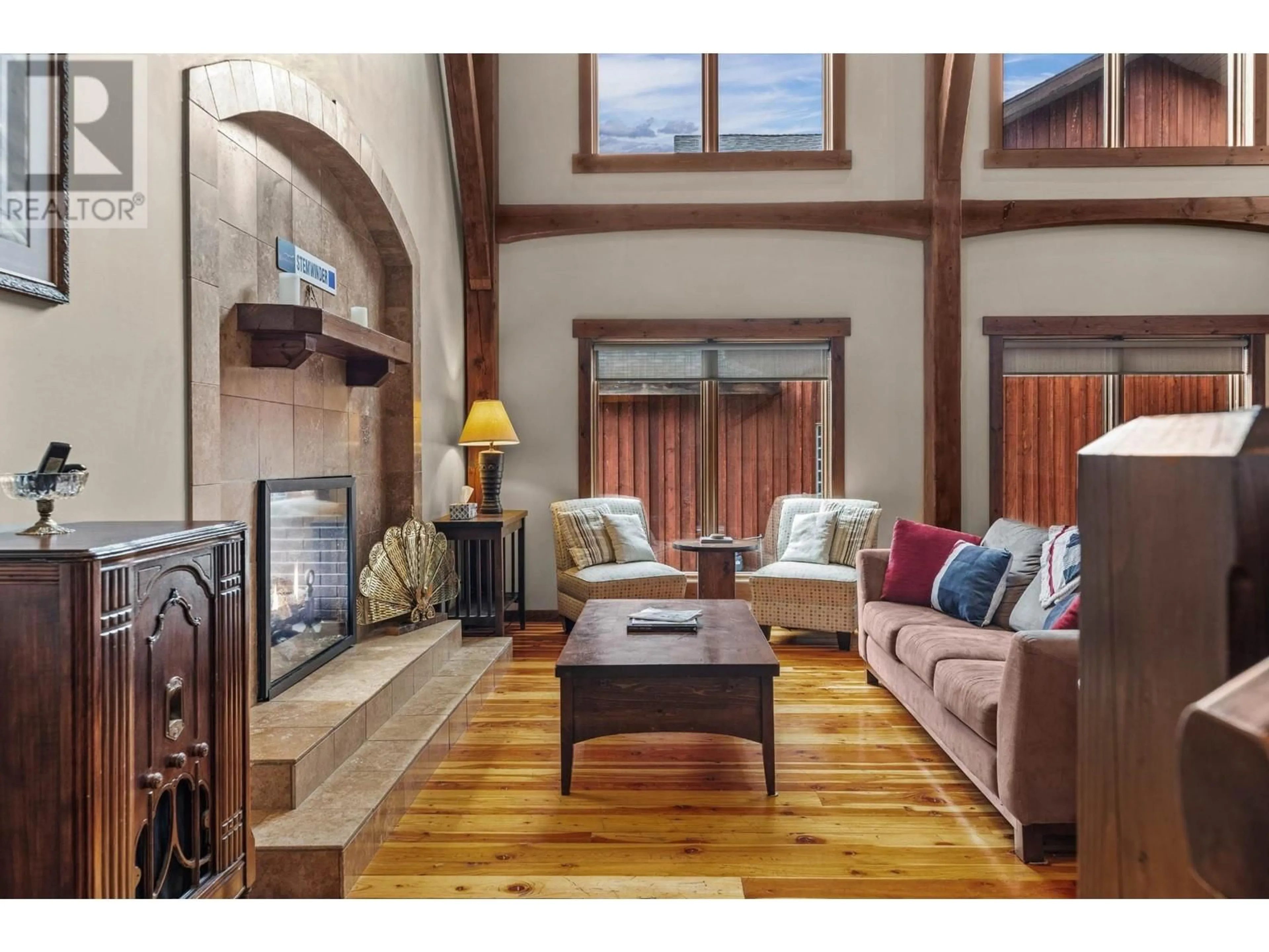 Living room with furniture, unknown for 141 STEMWINDER DRIVE, Kimberley British Columbia V1A3E9