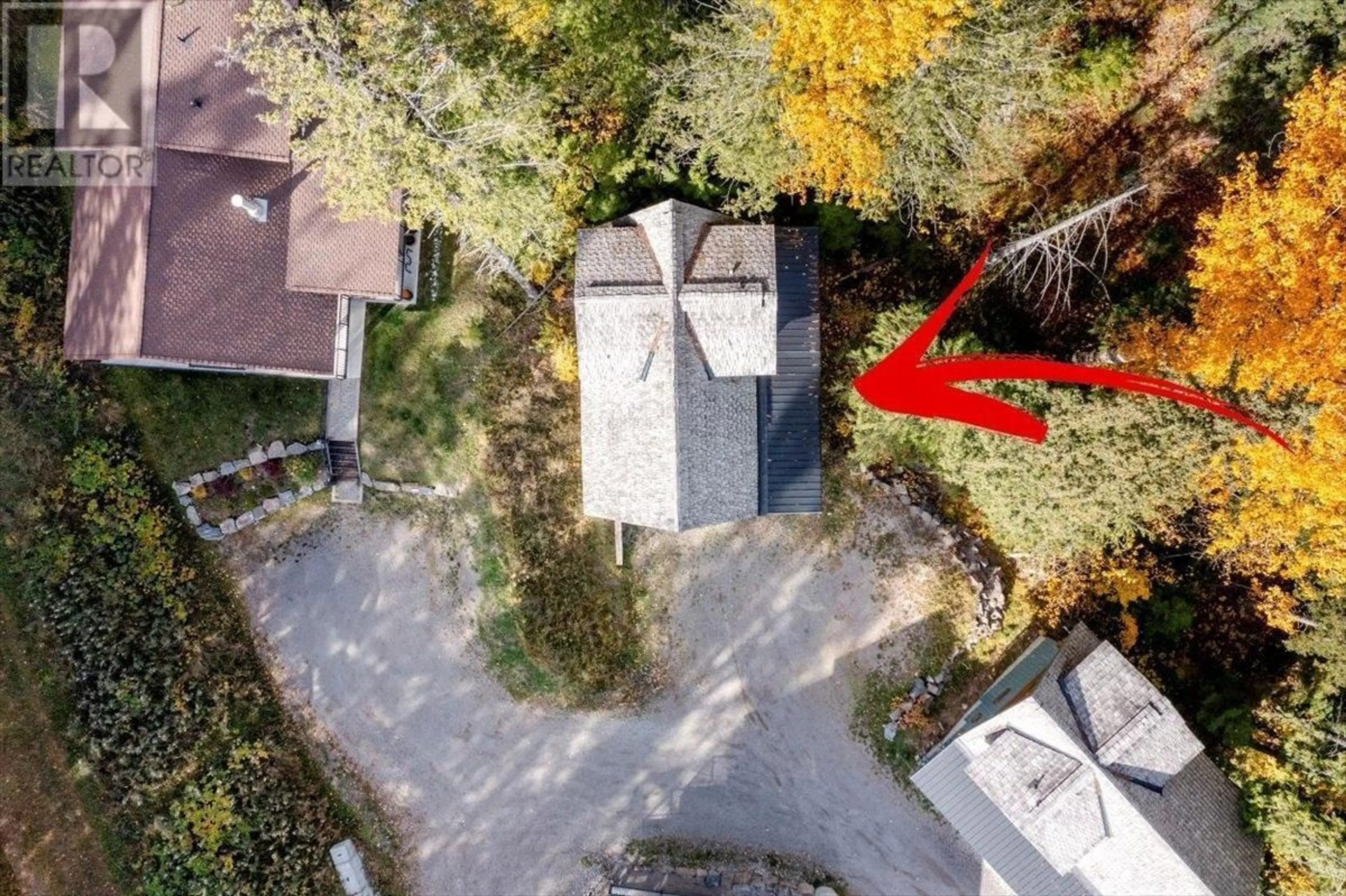 A pic from outside/outdoor area/front of a property/back of a property/a pic from drone, street for 505 - 5258 HIGHLINE DRIVE, Fernie British Columbia V0B1M6