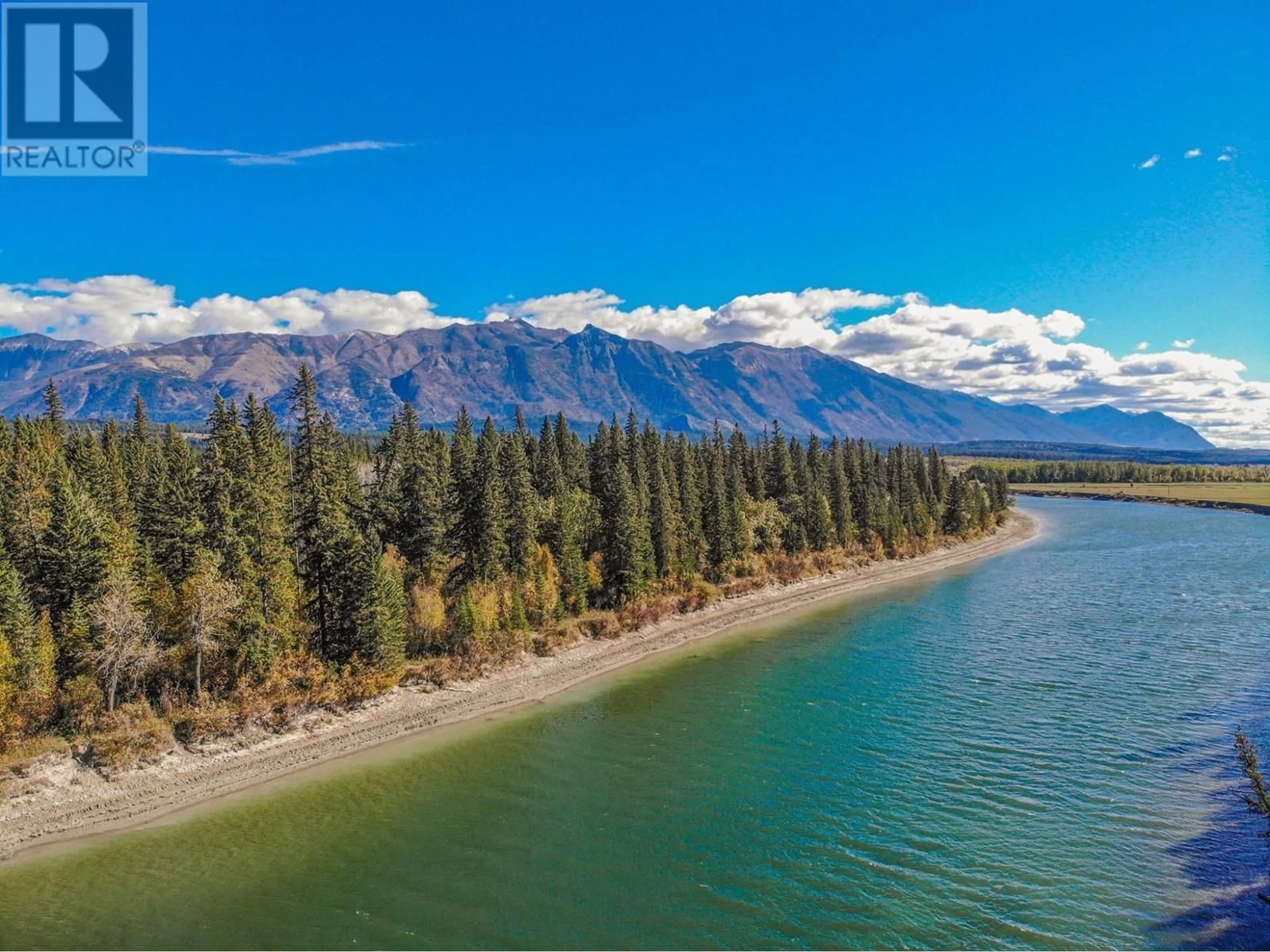 A pic from outside/outdoor area/front of a property/back of a property/a pic from drone, water/lake/river/ocean view for 6540 STANLEY ROAD, Ta Ta Creek British Columbia V1C4H5