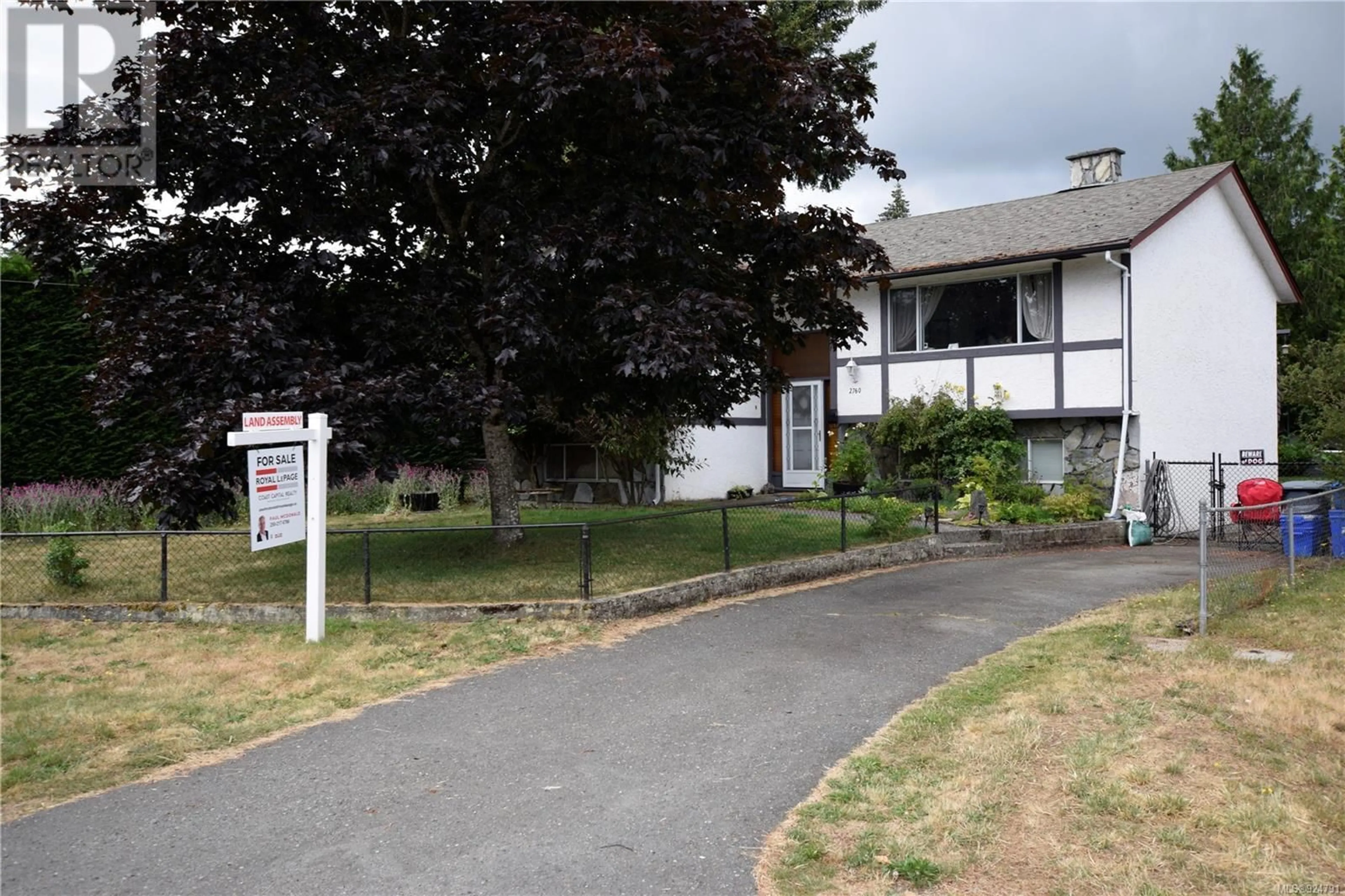 A pic from outside/outdoor area/front of a property/back of a property/a pic from drone, street for 2760 SCAFE ROAD, Langford British Columbia V9B3W7