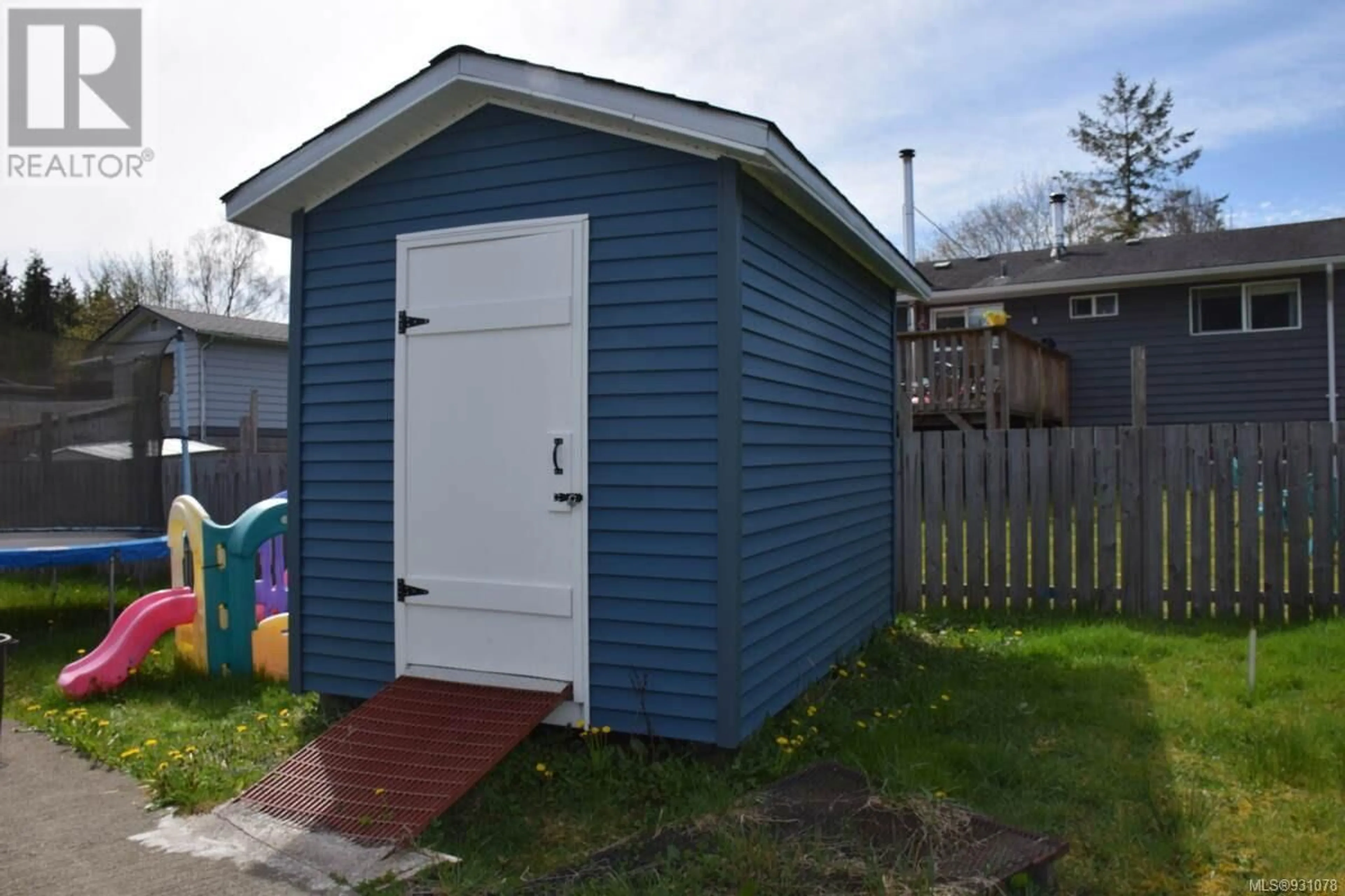 Shed for 7370 Thunderbird Way, Port Hardy British Columbia V0N2P0