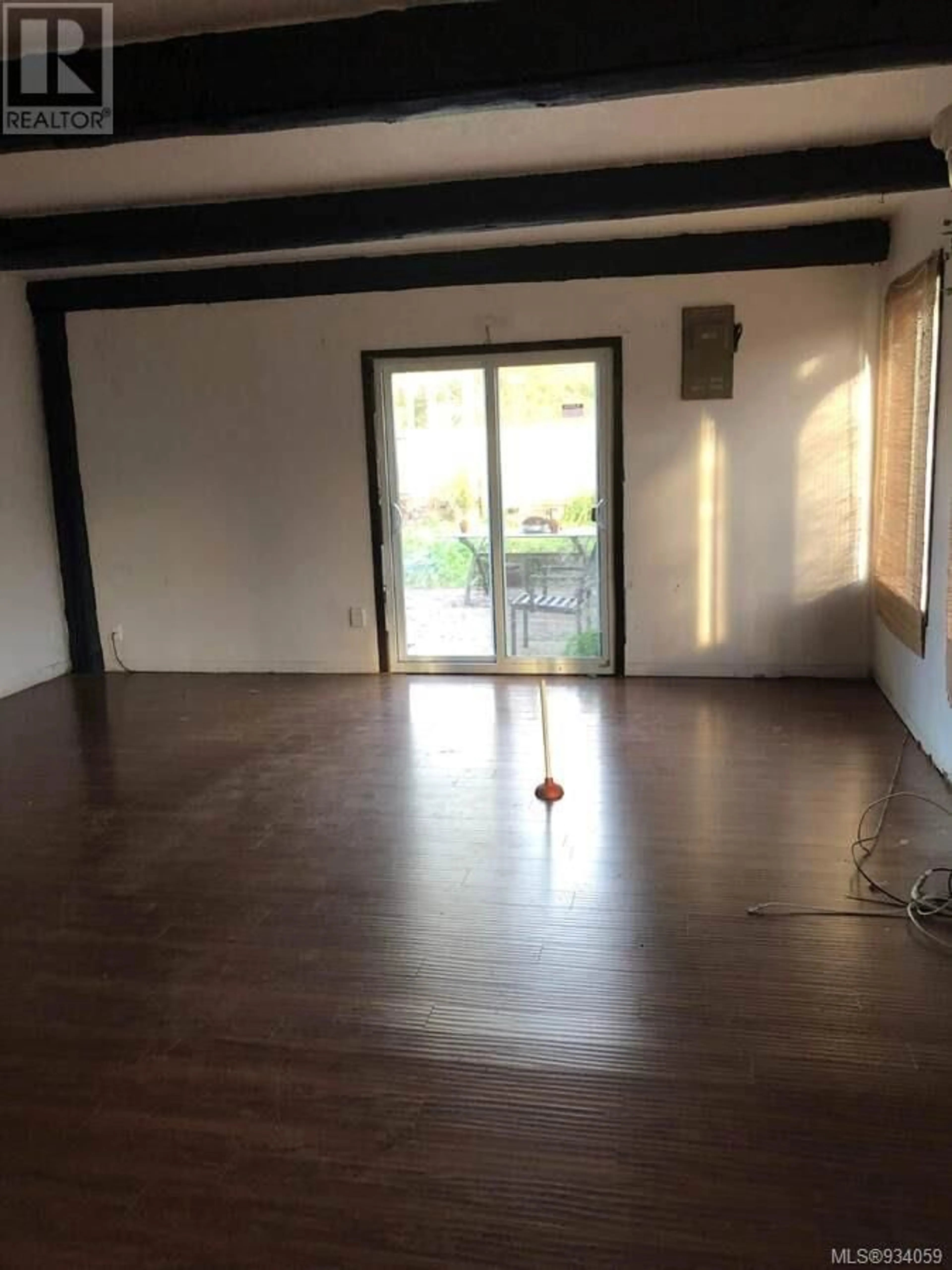 A pic of a room for 1586 MCKIBBON ROAD NORTH, Errington British Columbia V0R1V0