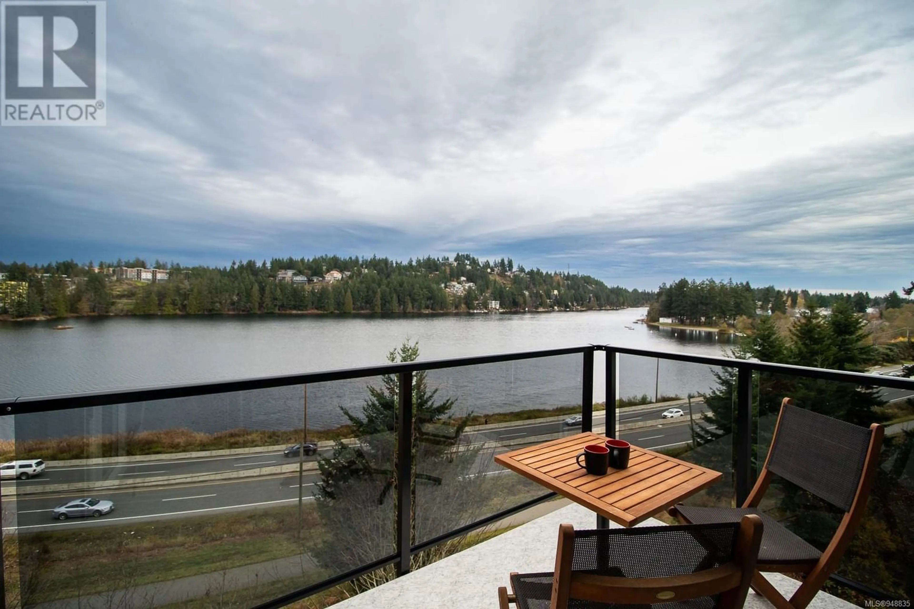 Lakeview for 305 4474 Wellington Rd, Nanaimo British Columbia V9T2H3