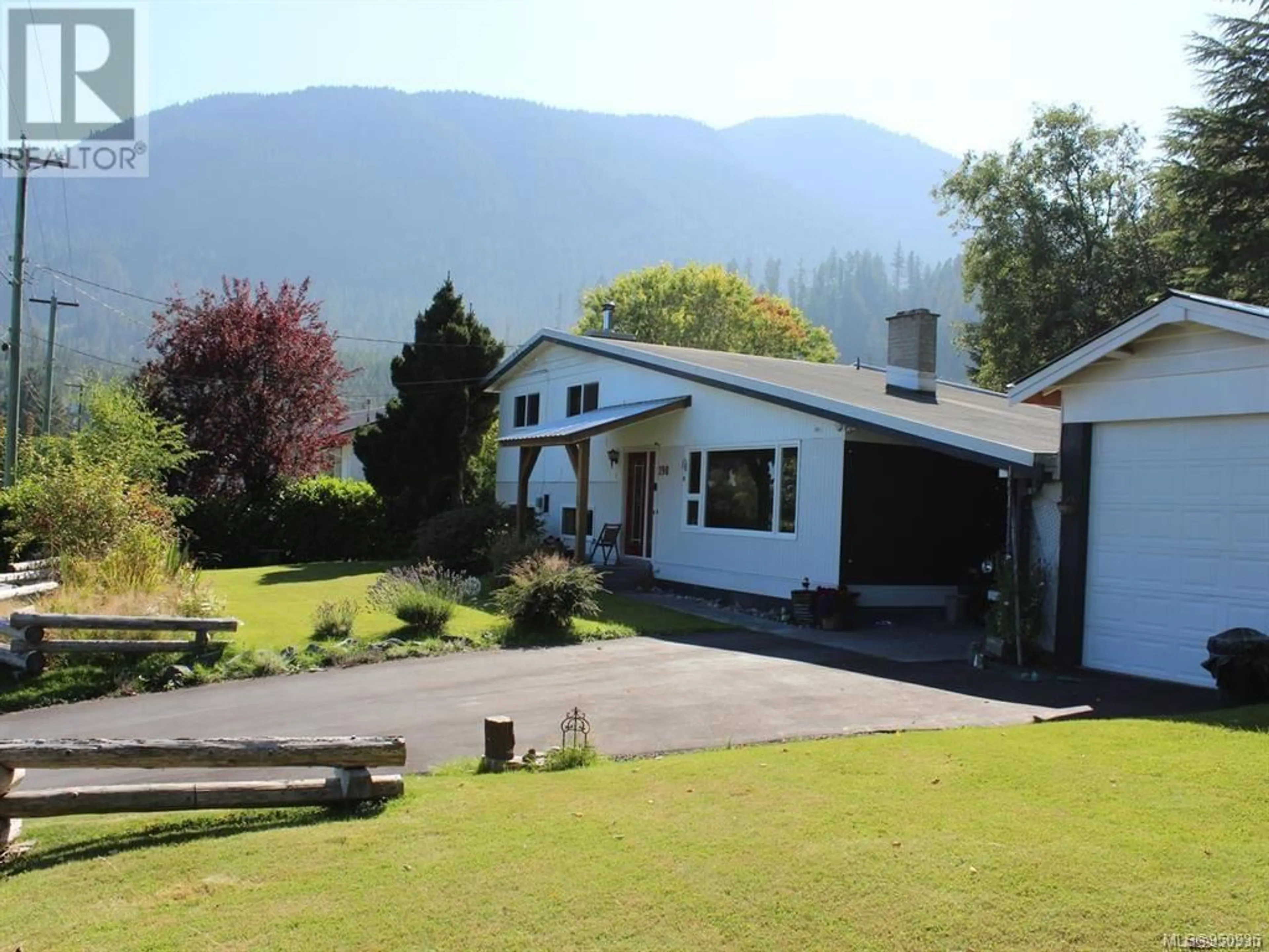 Outside view for 190 Kelsey Way, Sayward British Columbia V0P1R0