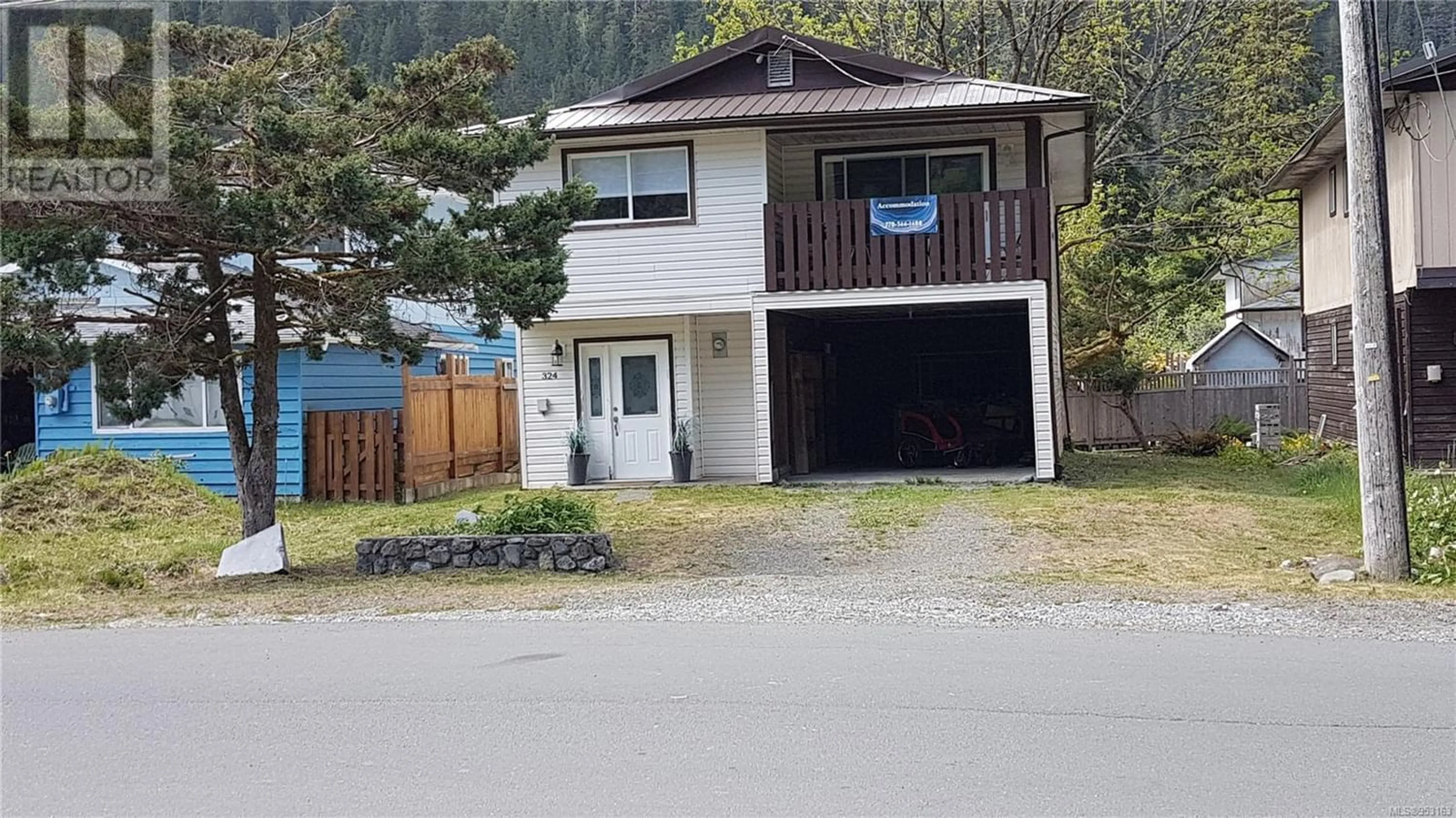 Frontside or backside of a home for 324 Alpine View Dr, Tahsis British Columbia V0P1X0