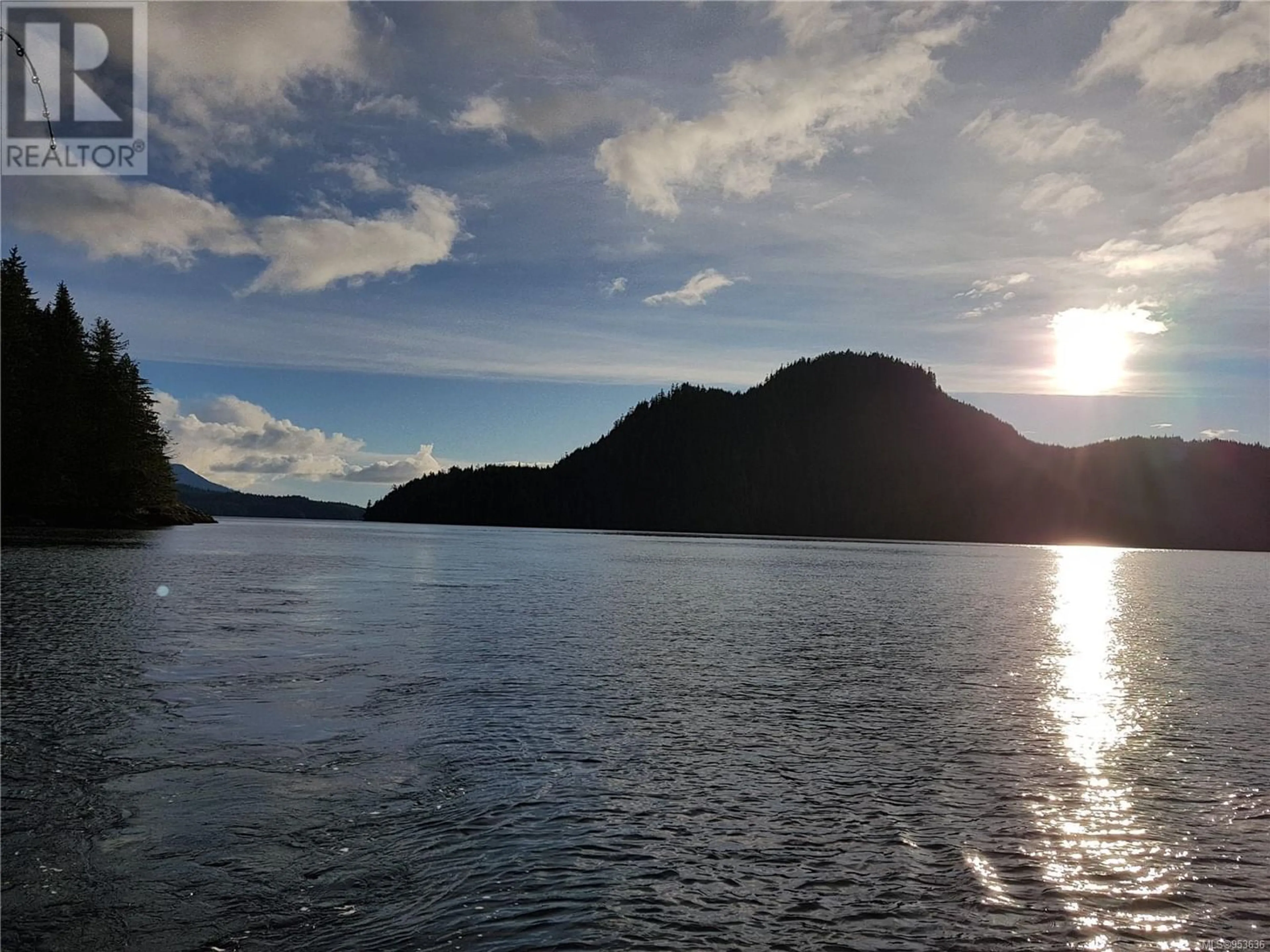 Lakeview for p Cheeyah Island, Port Alberni British Columbia V0R2B0