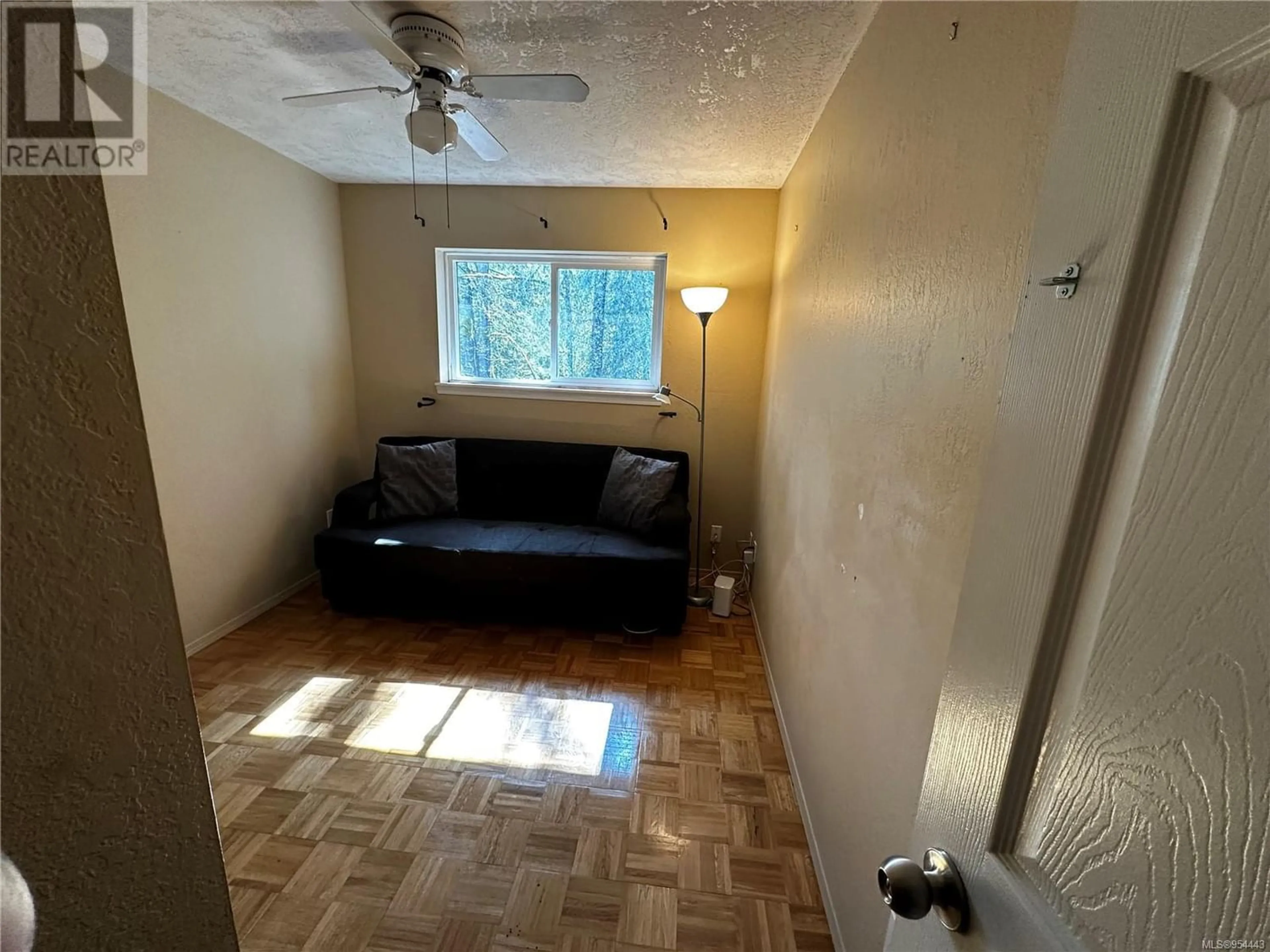 A pic of a room for 10 711 Malone Rd, Ladysmith British Columbia V9G1S4