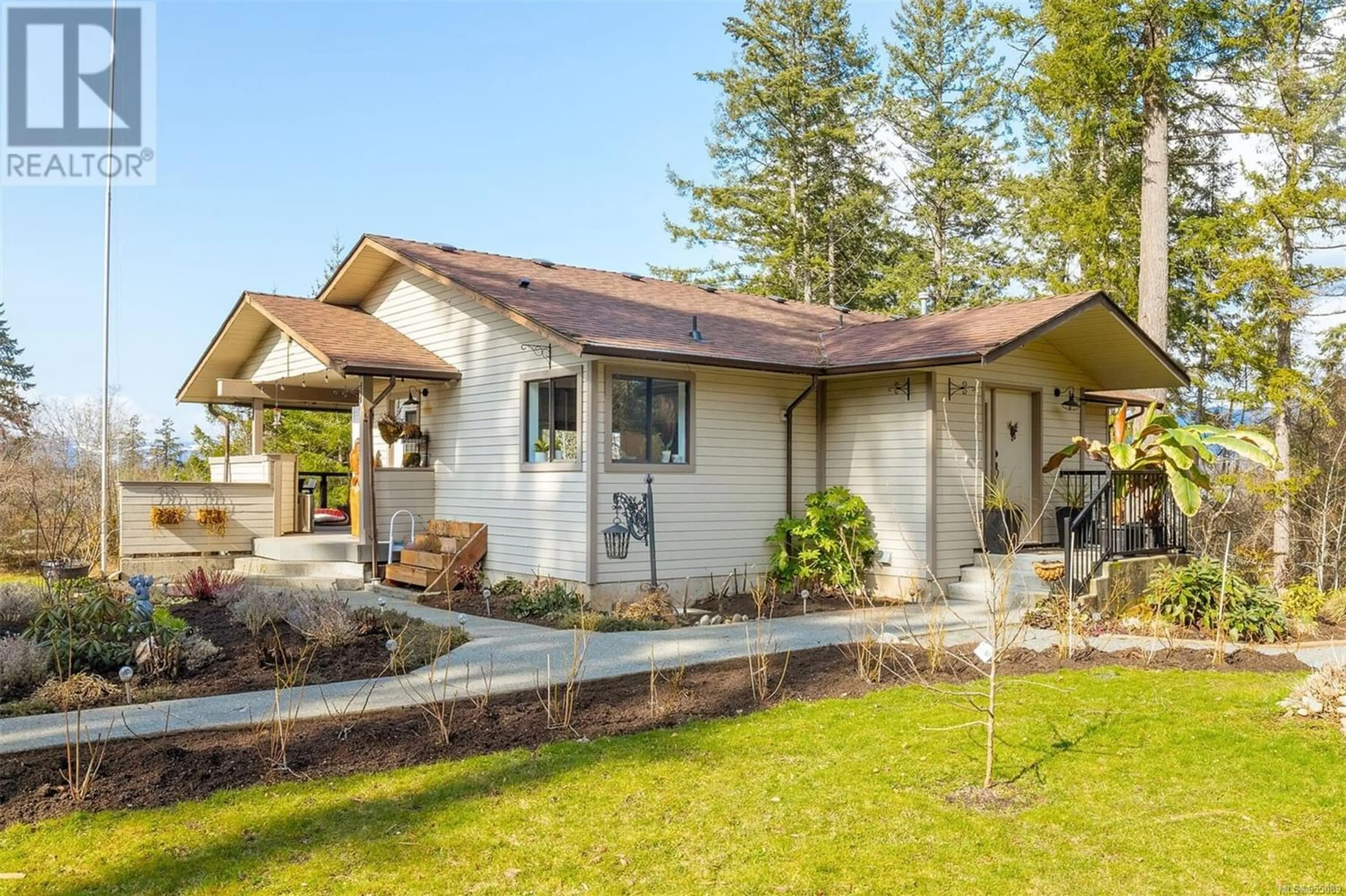 Frontside or backside of a home for 1679 Maple Bay Rd, Duncan British Columbia V9L5N7