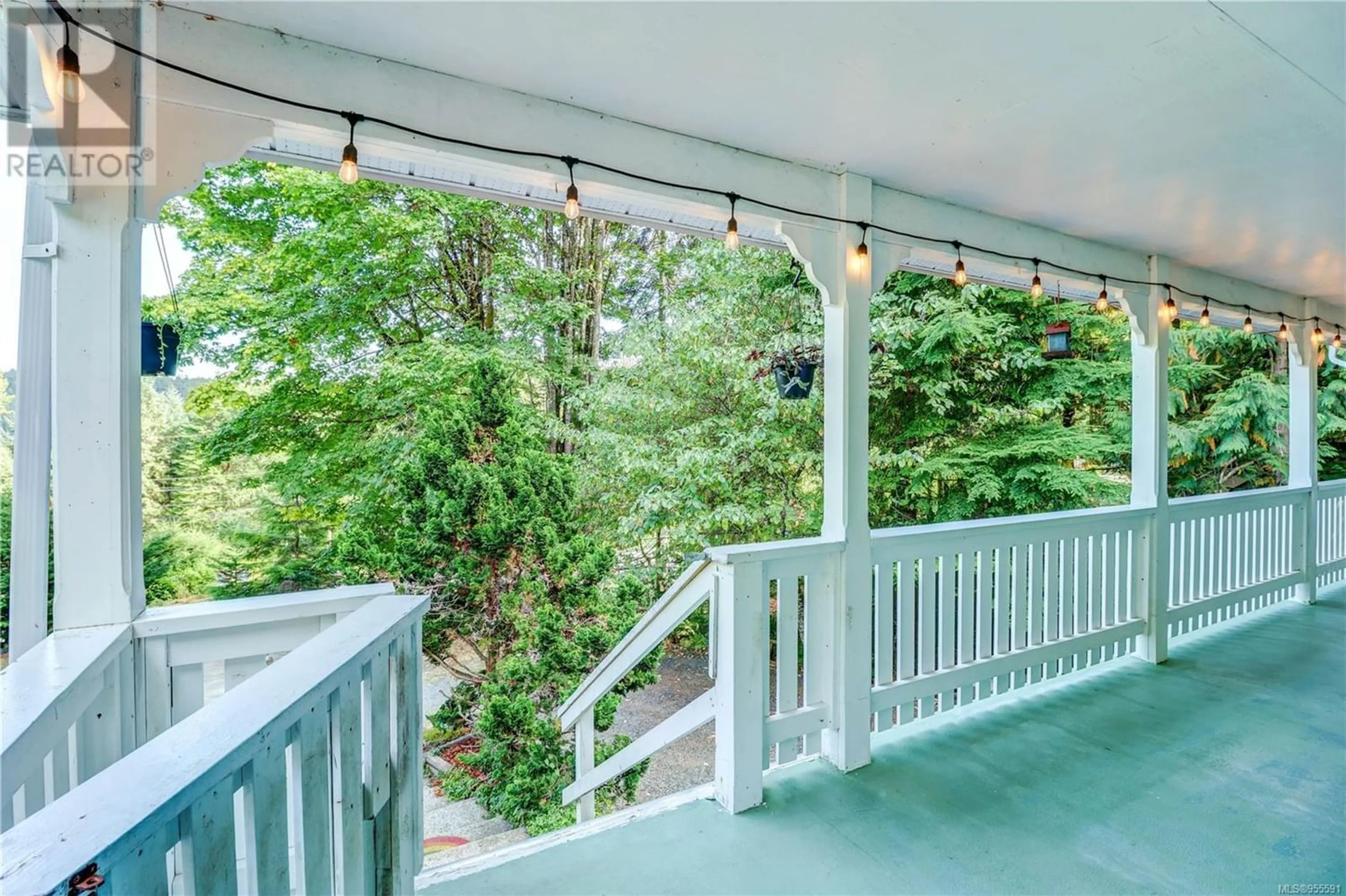 Patio for 2123 Cinnabar Dr, Nanaimo British Columbia V9X1B2