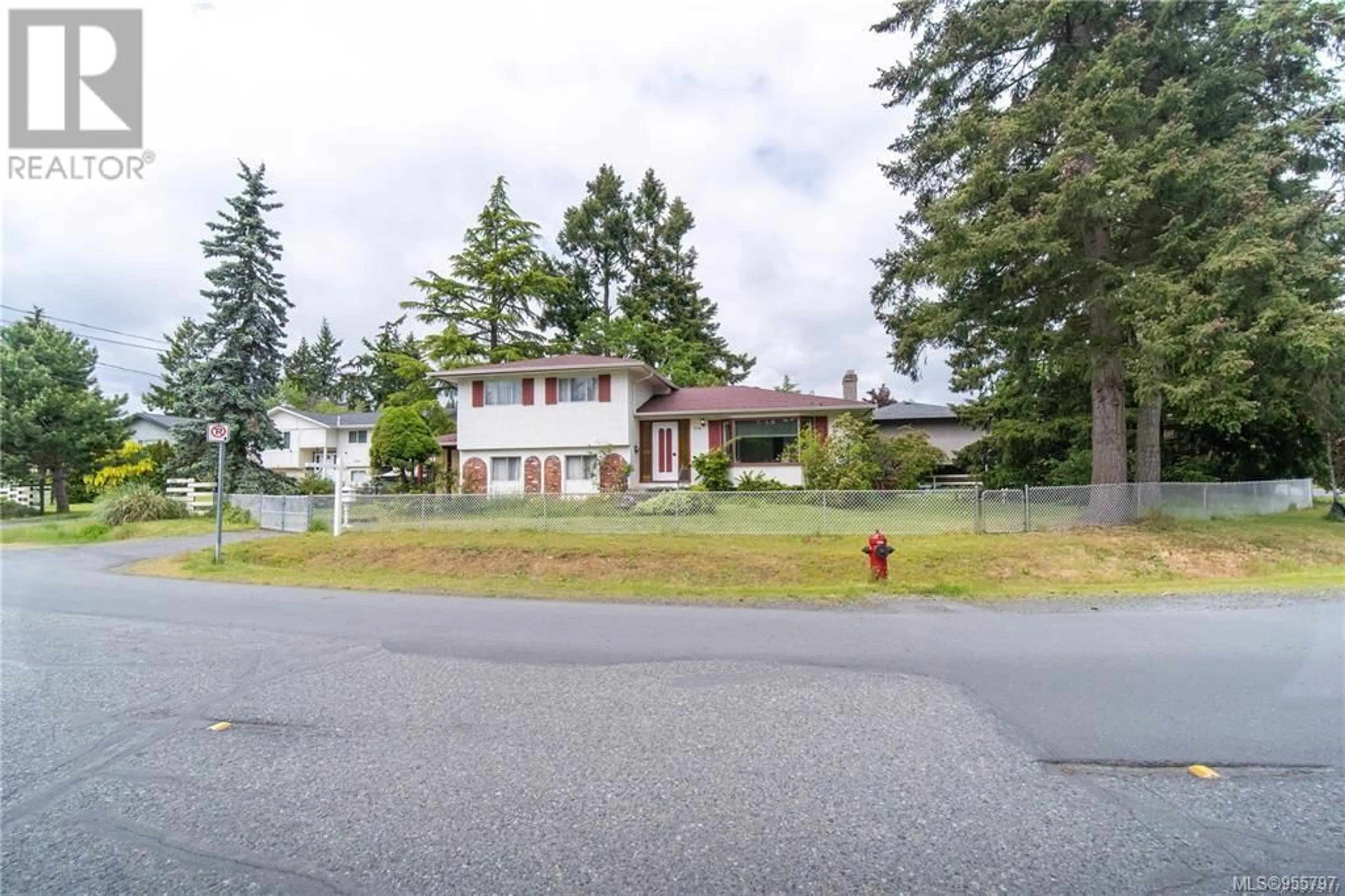 A pic from outside/outdoor area/front of a property/back of a property/a pic from drone, street for 2776 Scafe Rd, Langford British Columbia V9B3W7