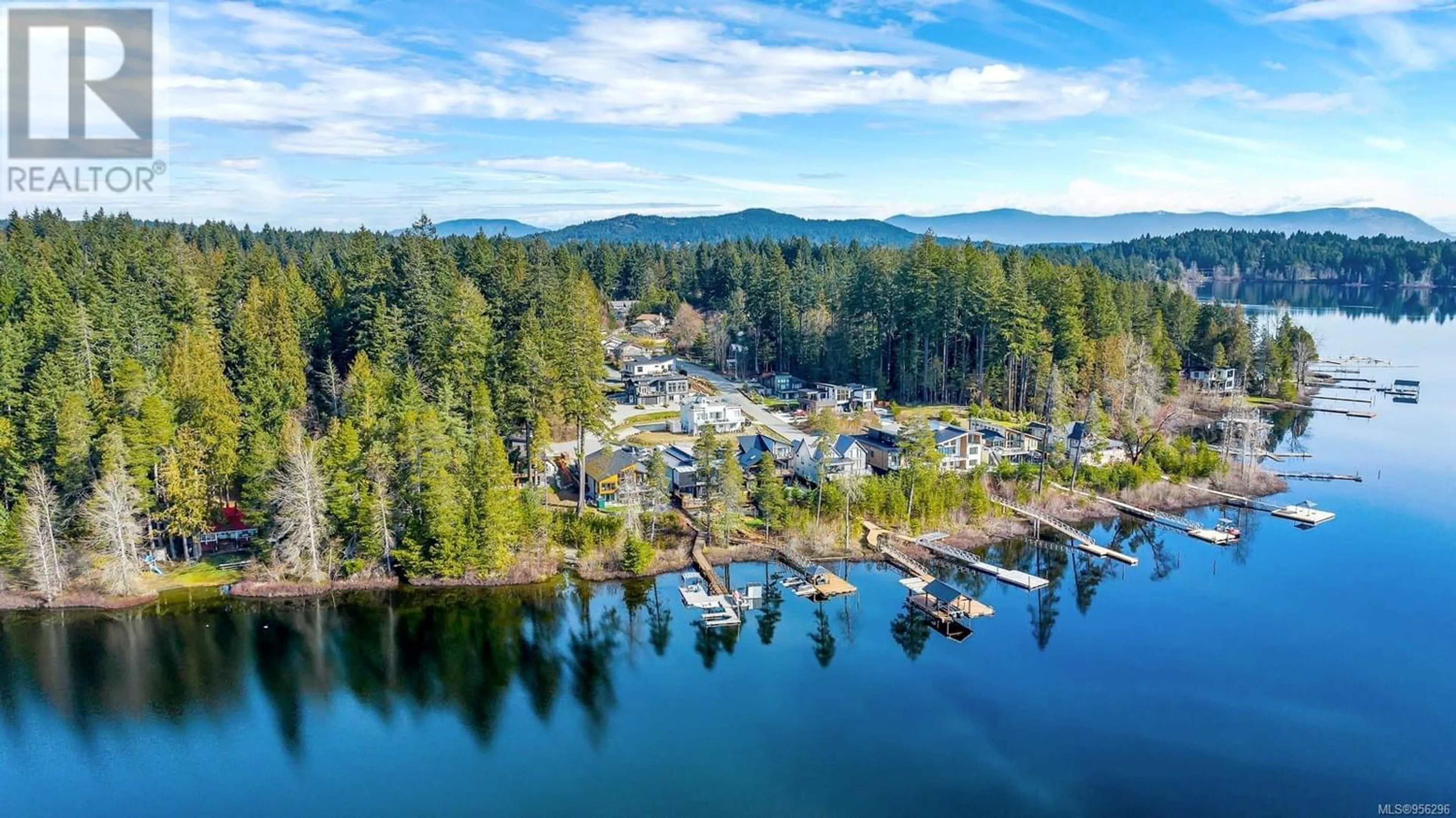 Patio, lake for 2639 Katy's Cres, Shawnigan Lake British Columbia V0R2W0