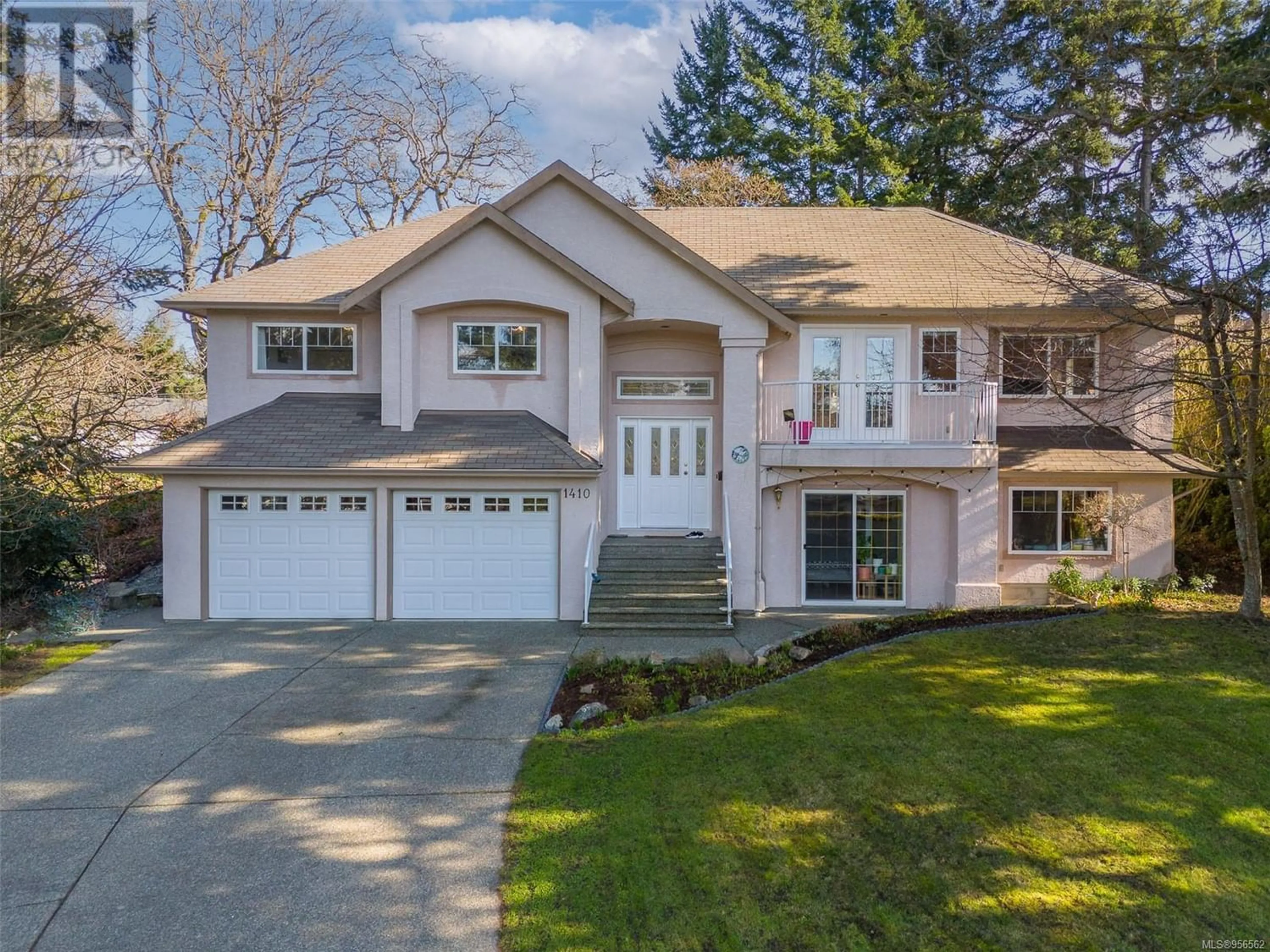 Frontside or backside of a home for 1410 Anna Clare Pl, Saanich British Columbia V8P5T1