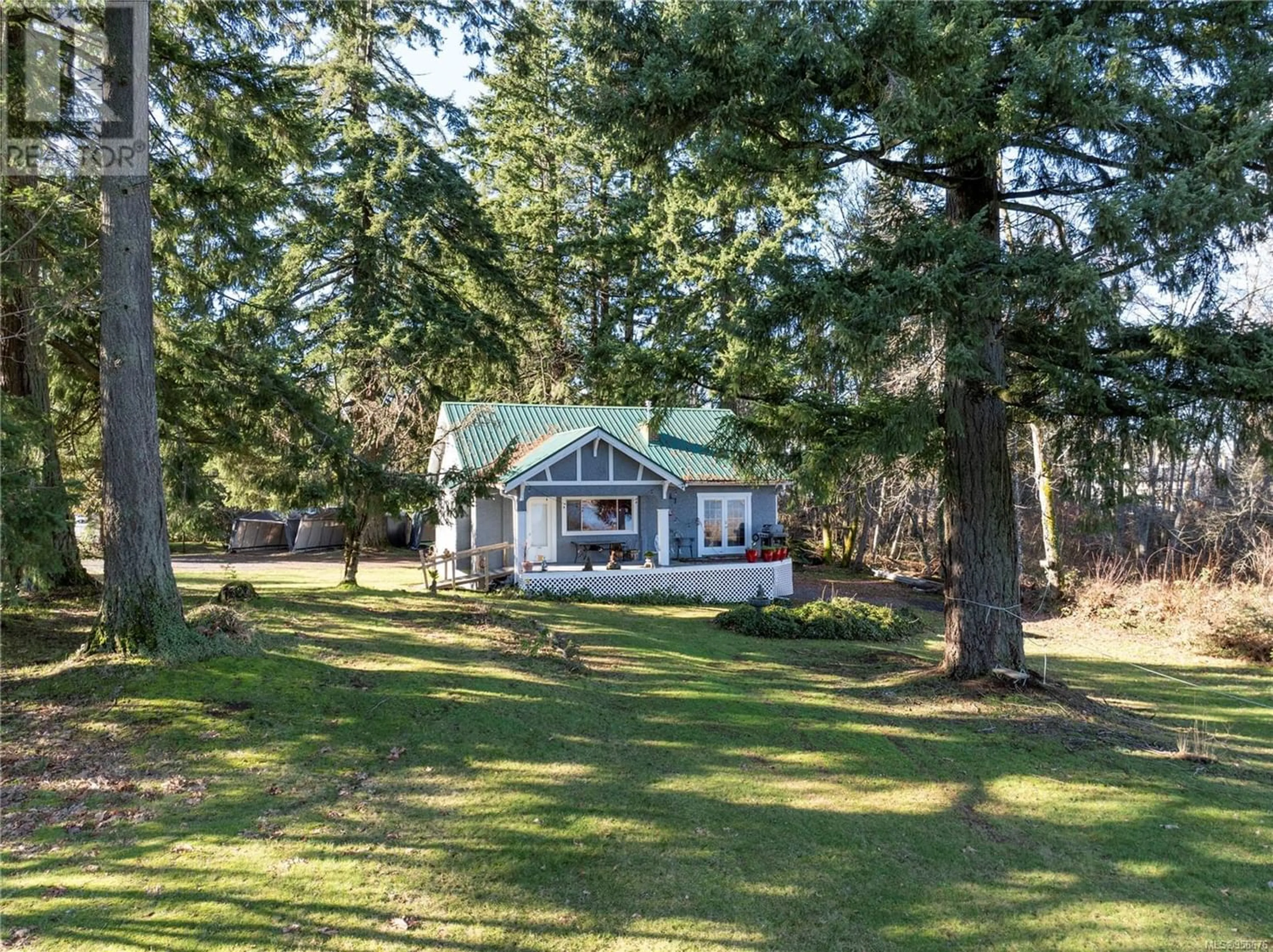 Cottage for 2700 Labieux Rd, Nanaimo British Columbia V9T3N6