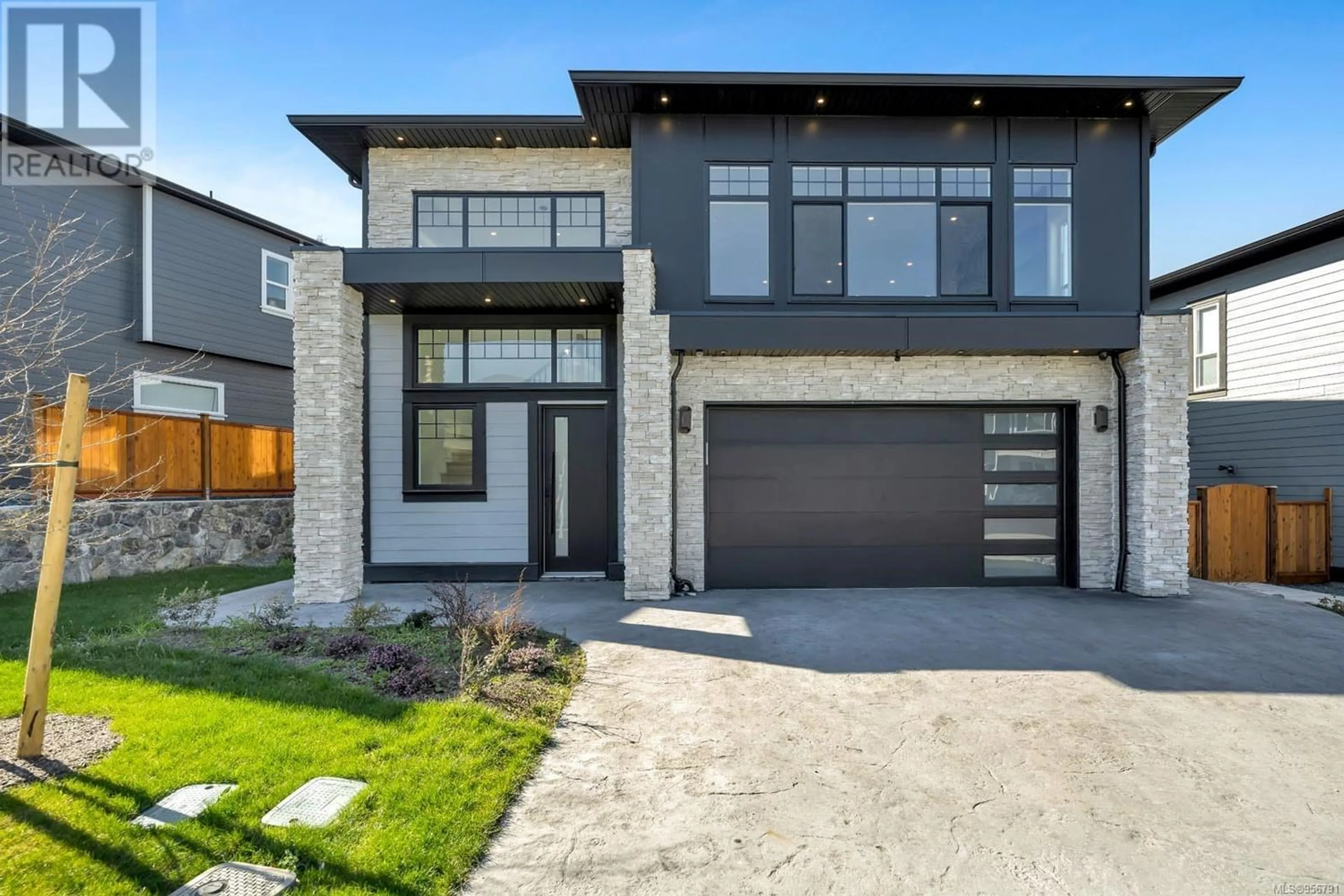 Home with brick exterior material for 3419 Caldera Crt, Langford British Columbia V9B6Z8