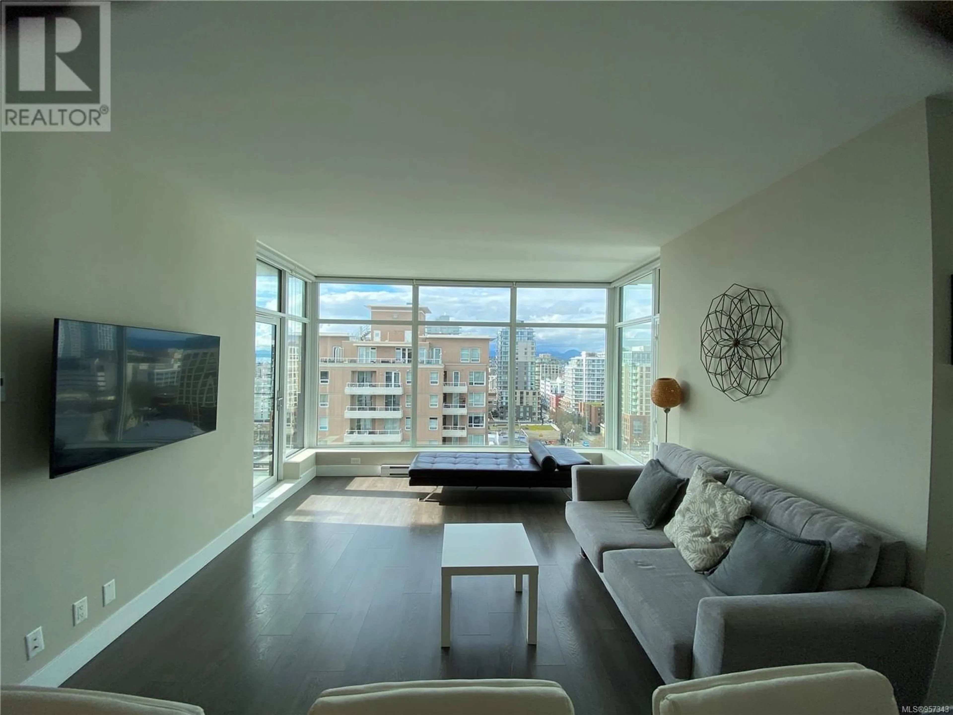 Living room for 1505 960 Yates St, Victoria British Columbia V8V3M3