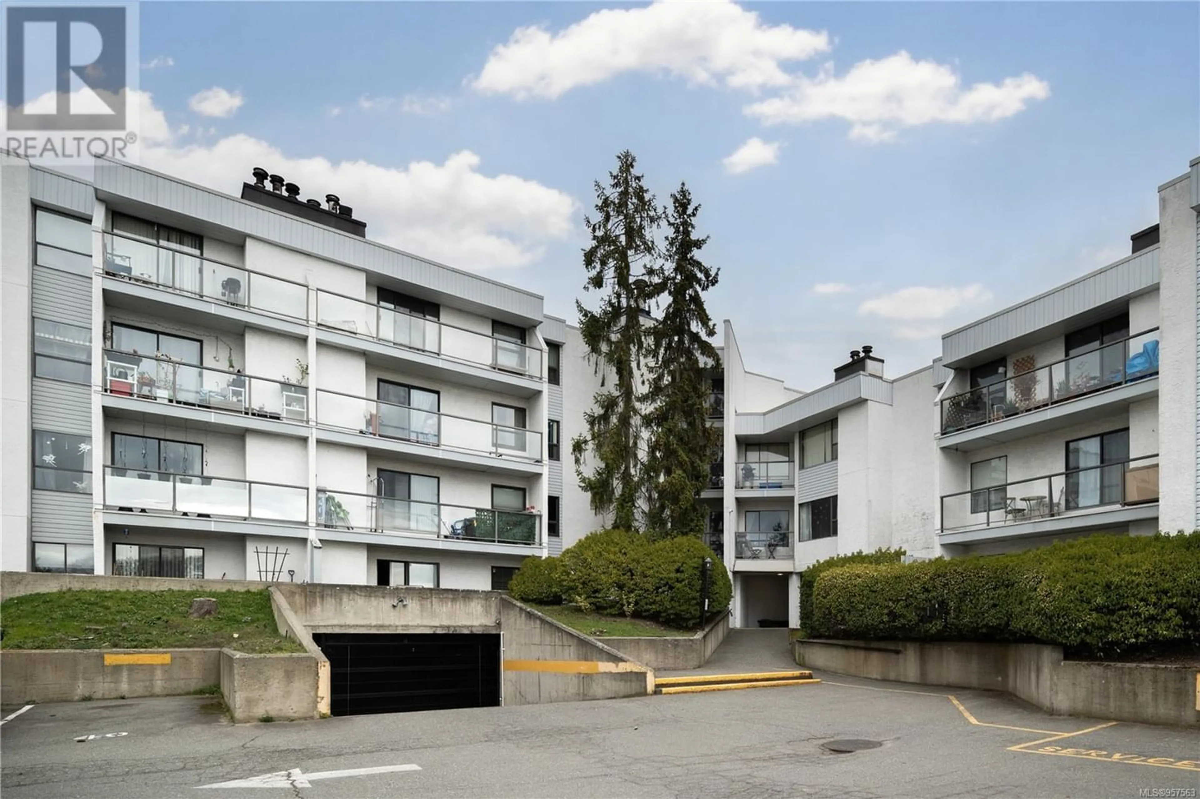 A pic from exterior of the house or condo for 118 290 Regina Ave, Saanich British Columbia V8Z6S6