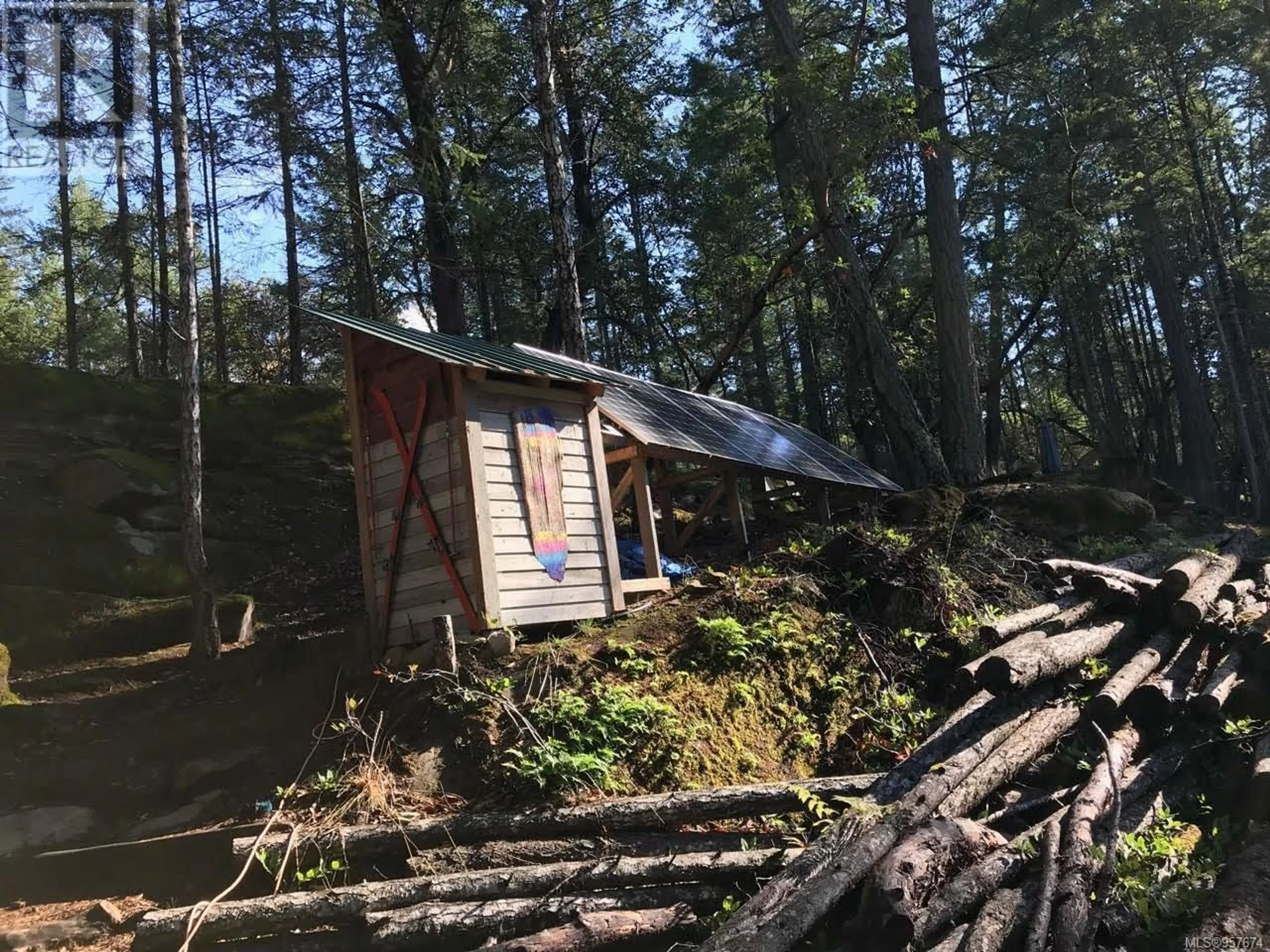 Shed for 671 Cardale Rd, Decourcy Island British Columbia V0V0V0