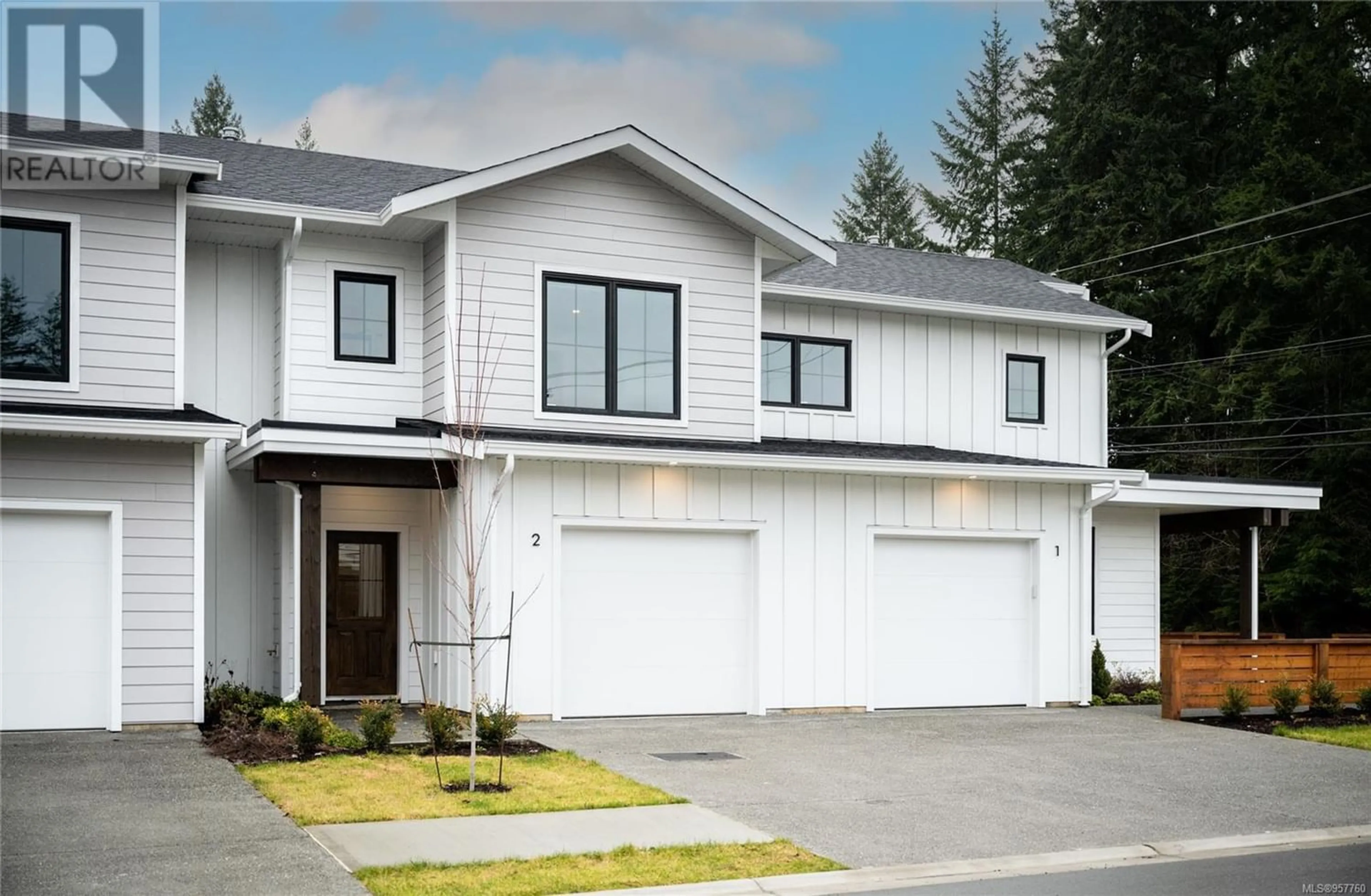 Frontside or backside of a home for 2 1090 Evergreen Rd, Campbell River British Columbia V9W3R9