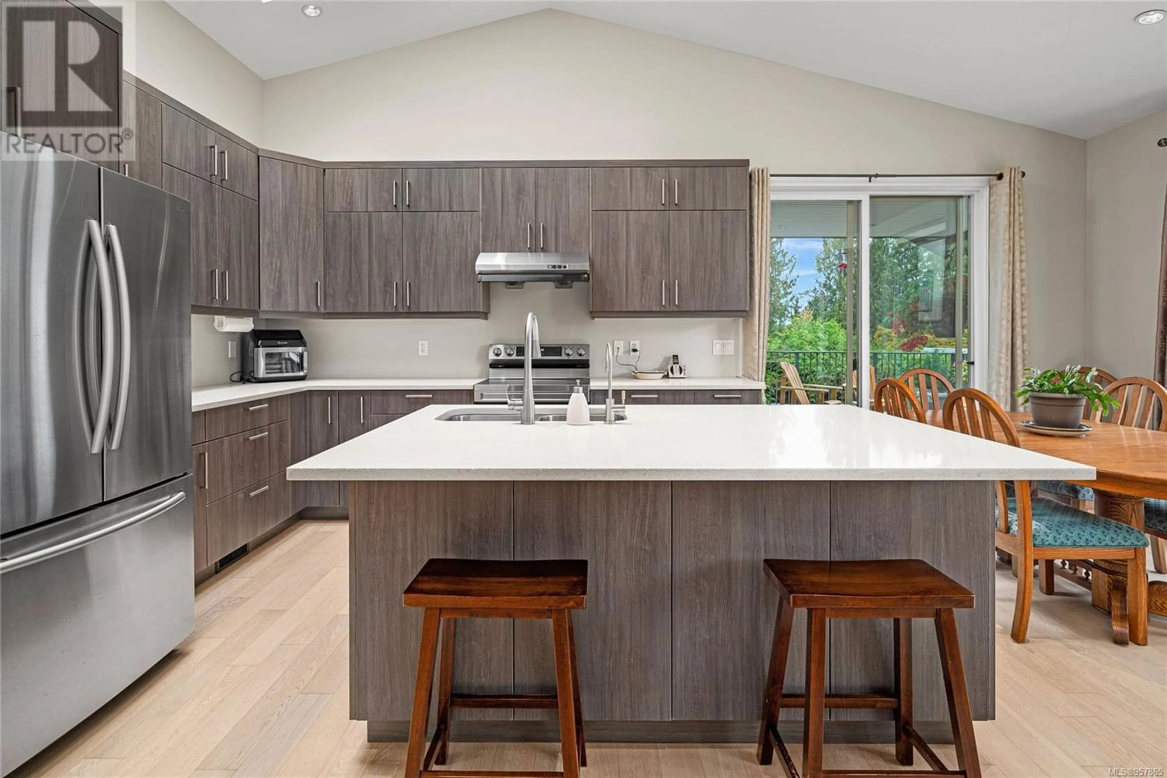 Contemporary kitchen for 1316 Carmel Pl, Nanoose Bay British Columbia V9P9B8