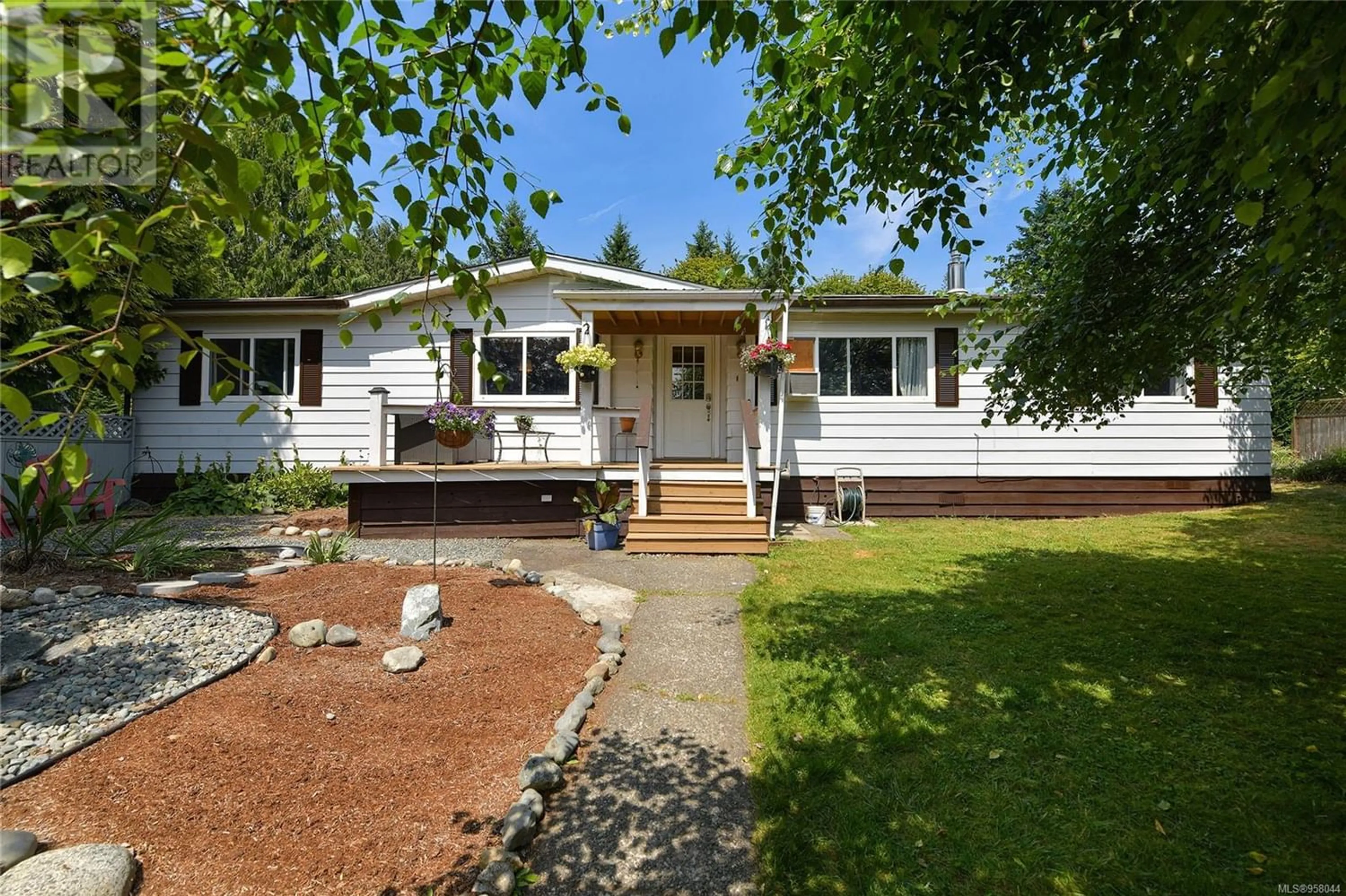 Frontside or backside of a home for 11 1751 NORTHGATE Rd, Cobble Hill British Columbia V0R1L6