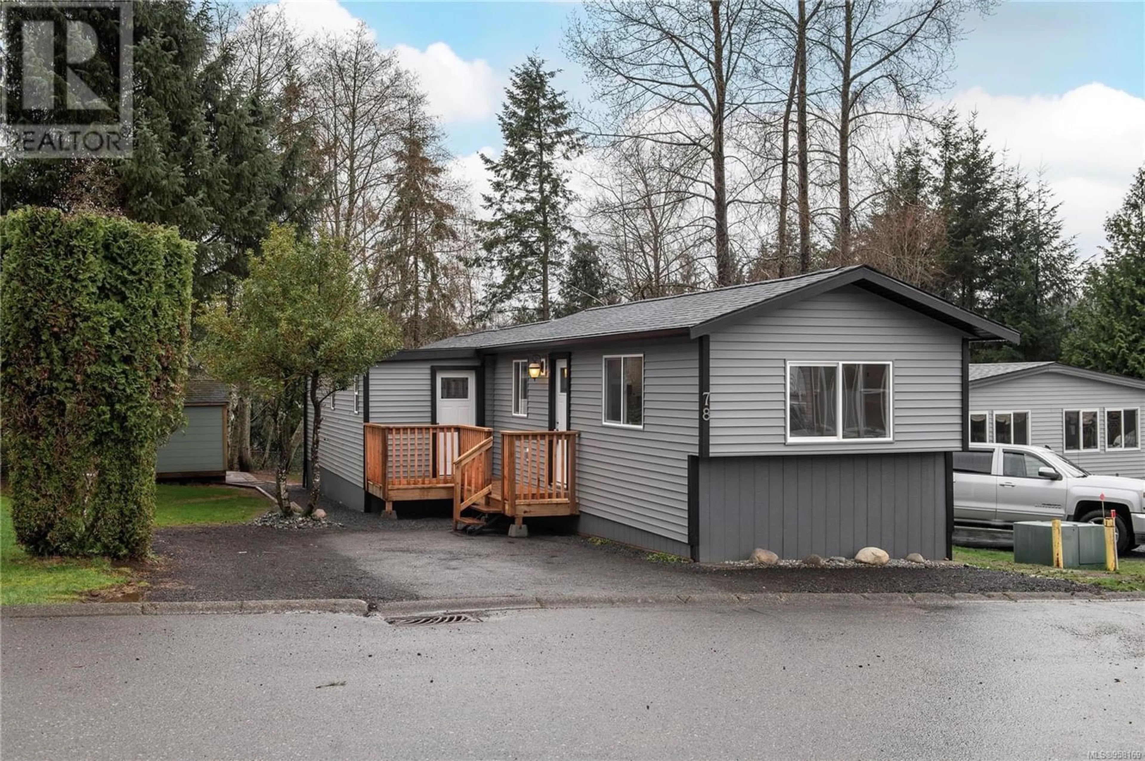 Cottage for 78 1160 Shellbourne Blvd, Campbell River British Columbia V9W5G5