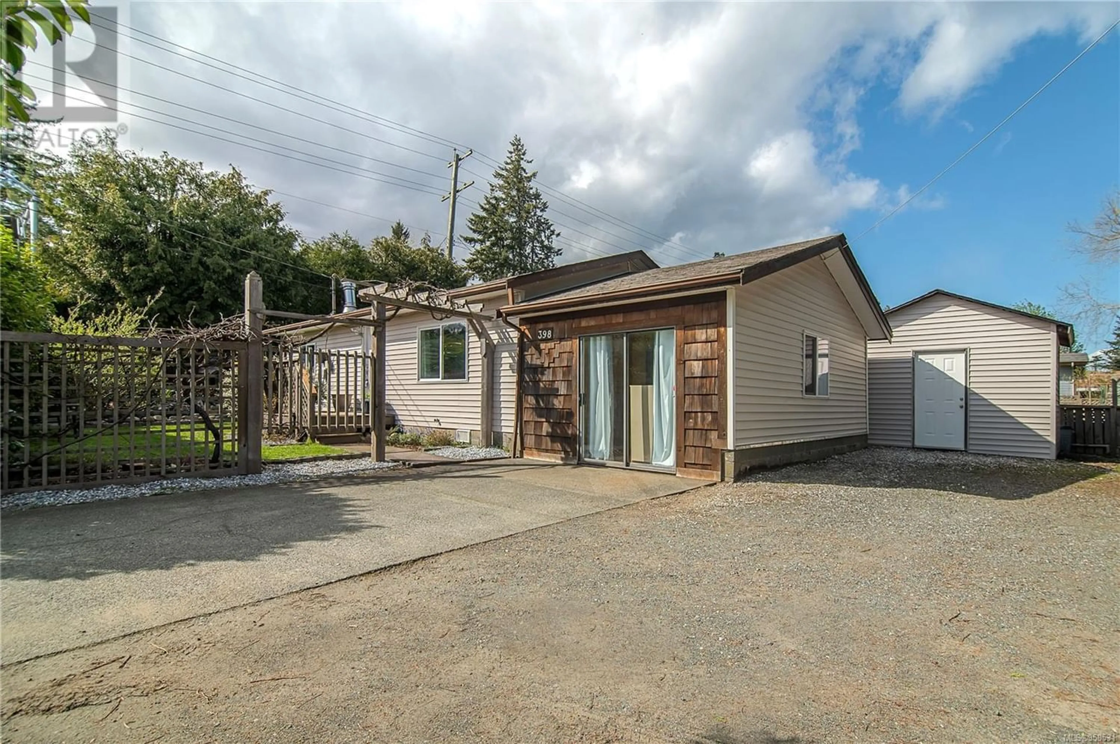 Frontside or backside of a home for 398 Hilchey Rd, Campbell River British Columbia V9W1P7