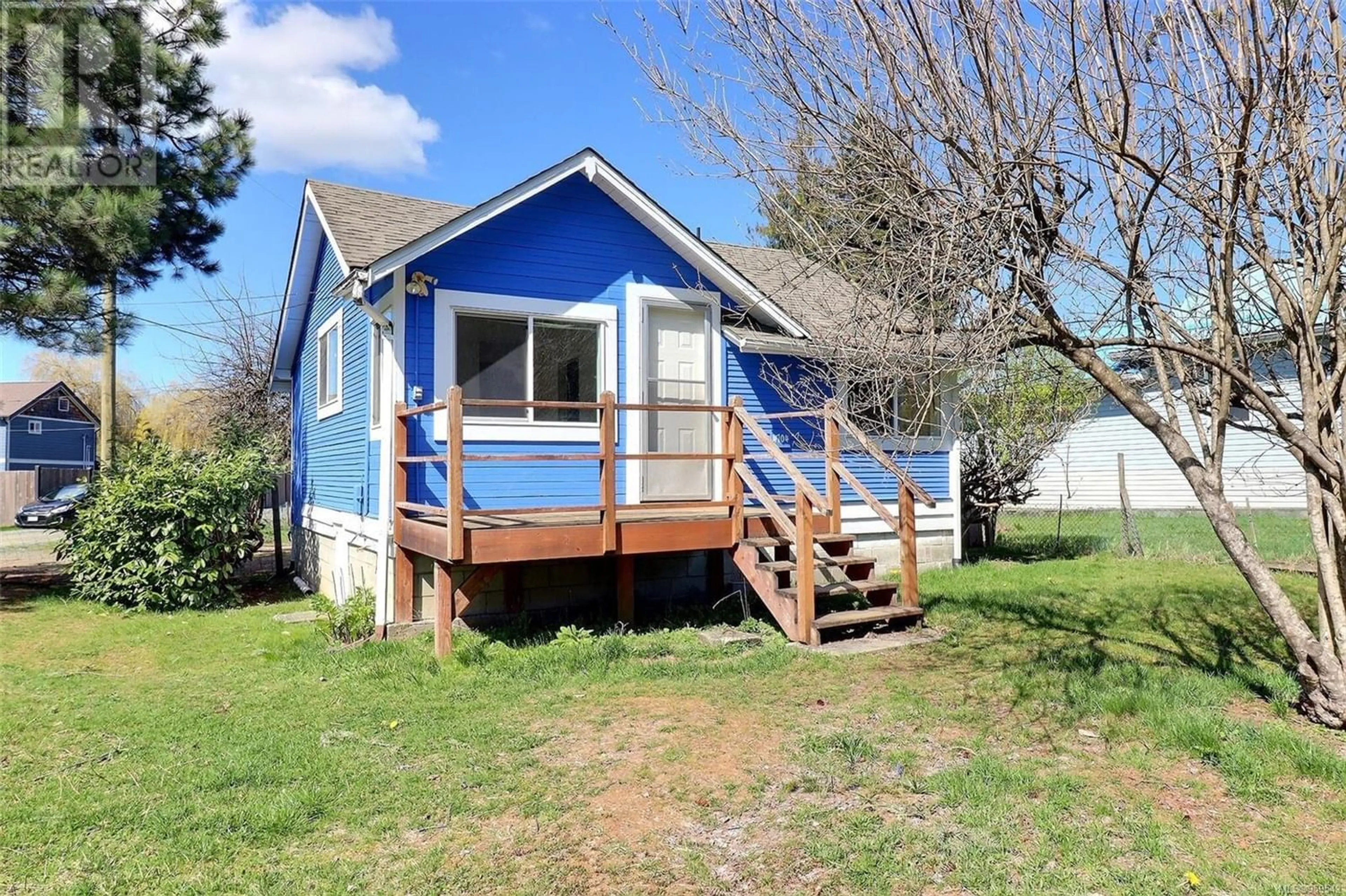 Cottage for 4704 Cumberland Rd, Cumberland British Columbia V0R1S0