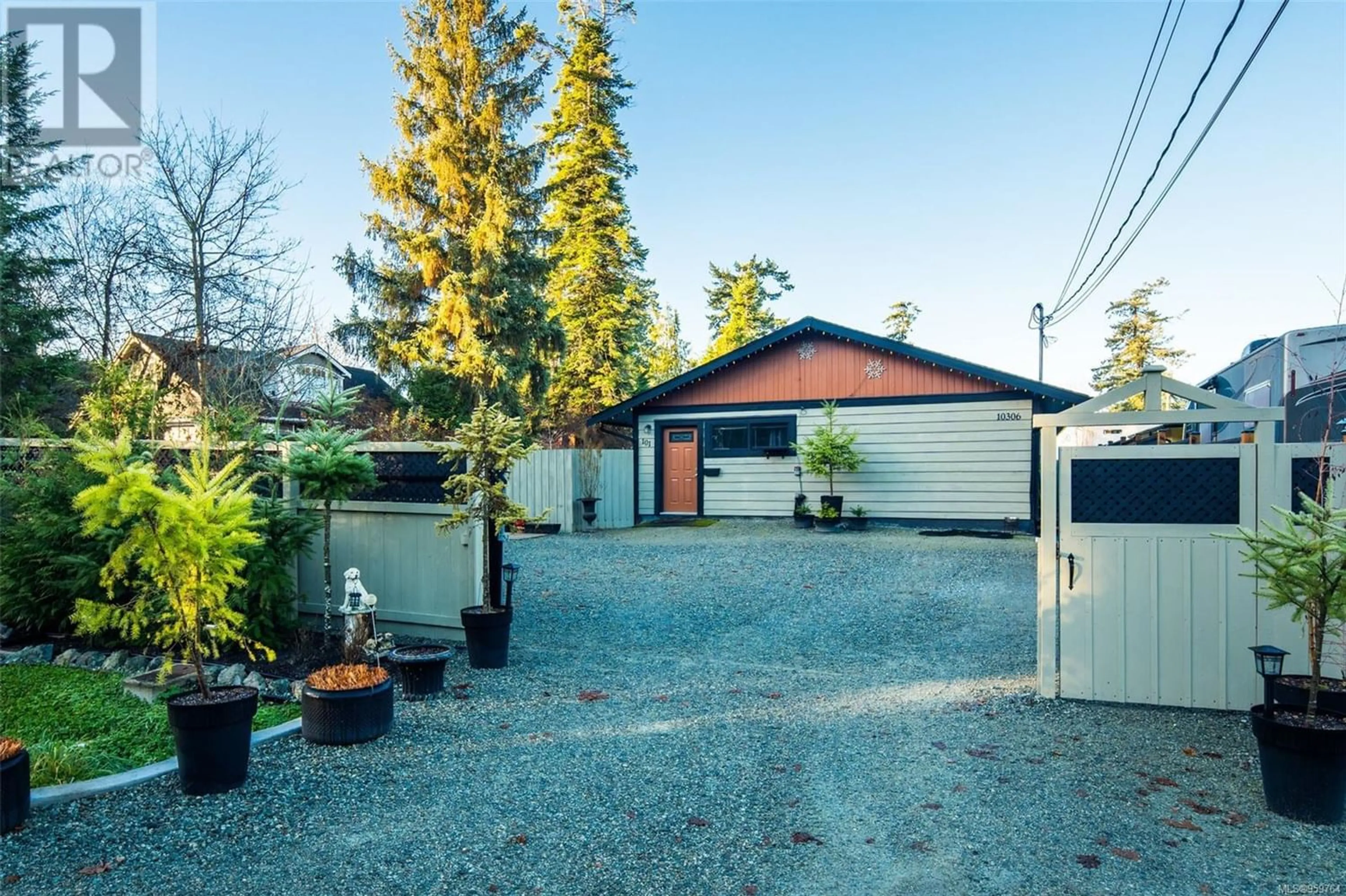 Outside view for 10306 Tsaykum Rd, North Saanich British Columbia V8L0A2