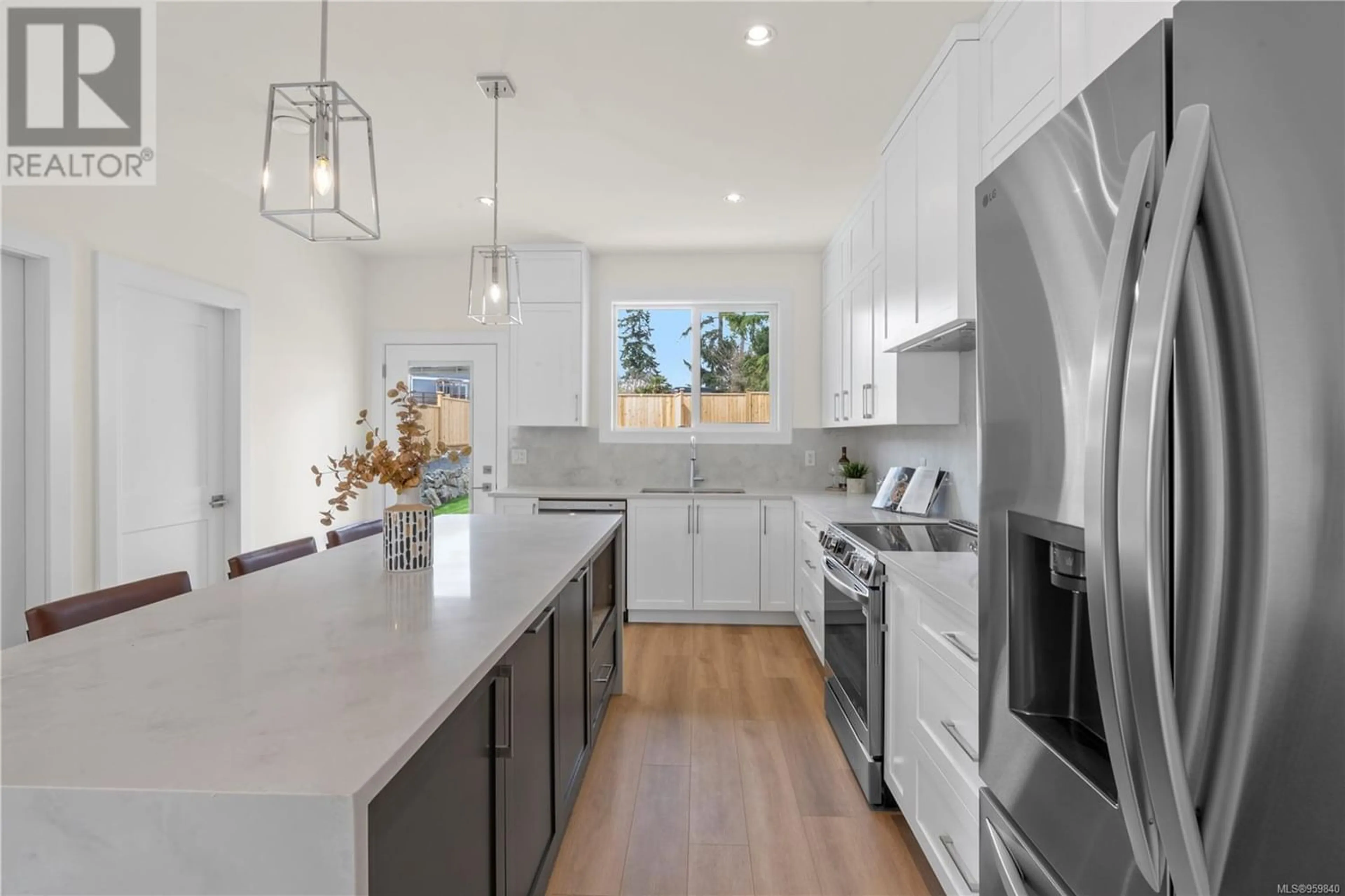 Contemporary kitchen for 2568 wentwich Rd, Langford British Columbia V9B3N4