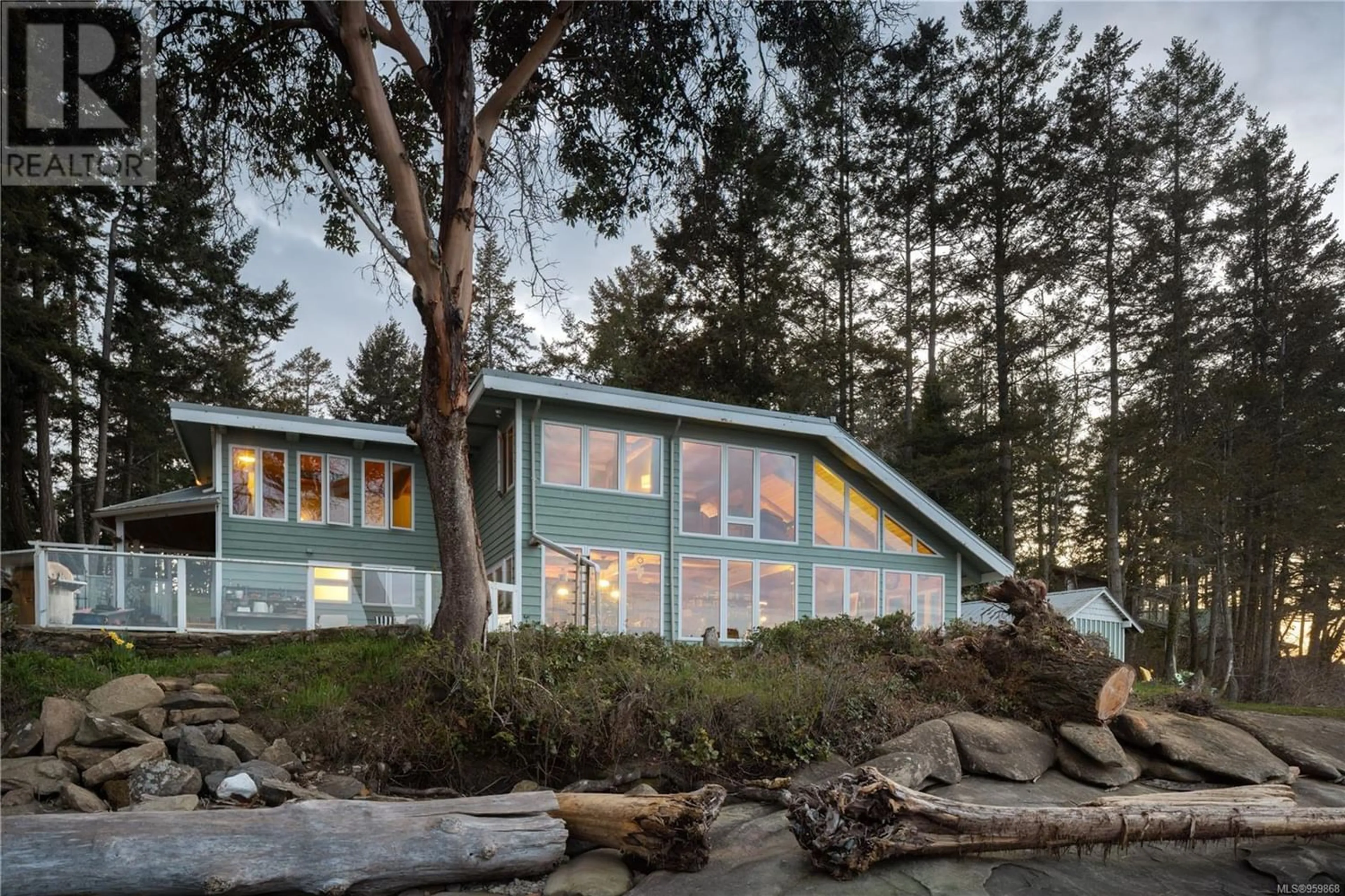 Cottage for 281 Bellhouse Rd, Galiano Island British Columbia V0N1P0